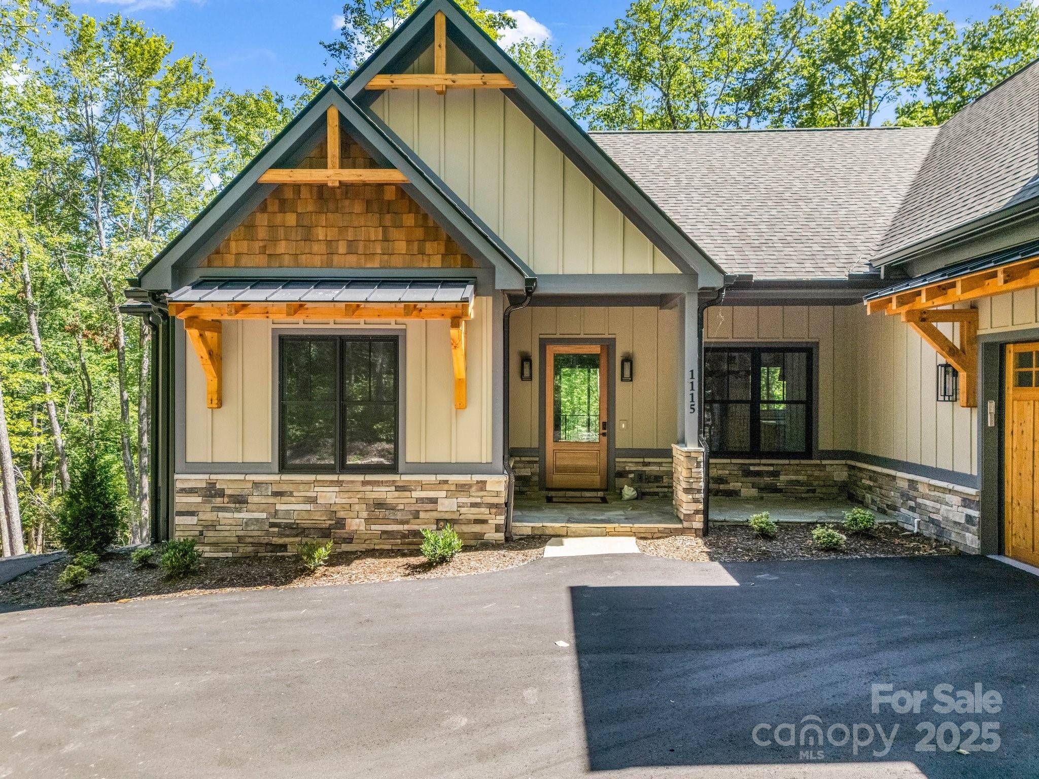 Brevard, NC 28712,1115 Salola LN