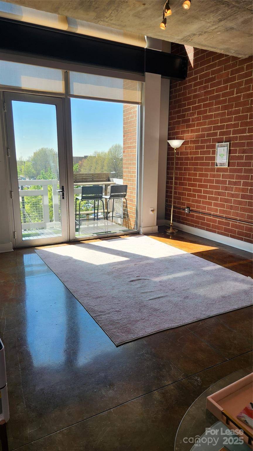 Charlotte, NC 28202,710 W Trade ST
