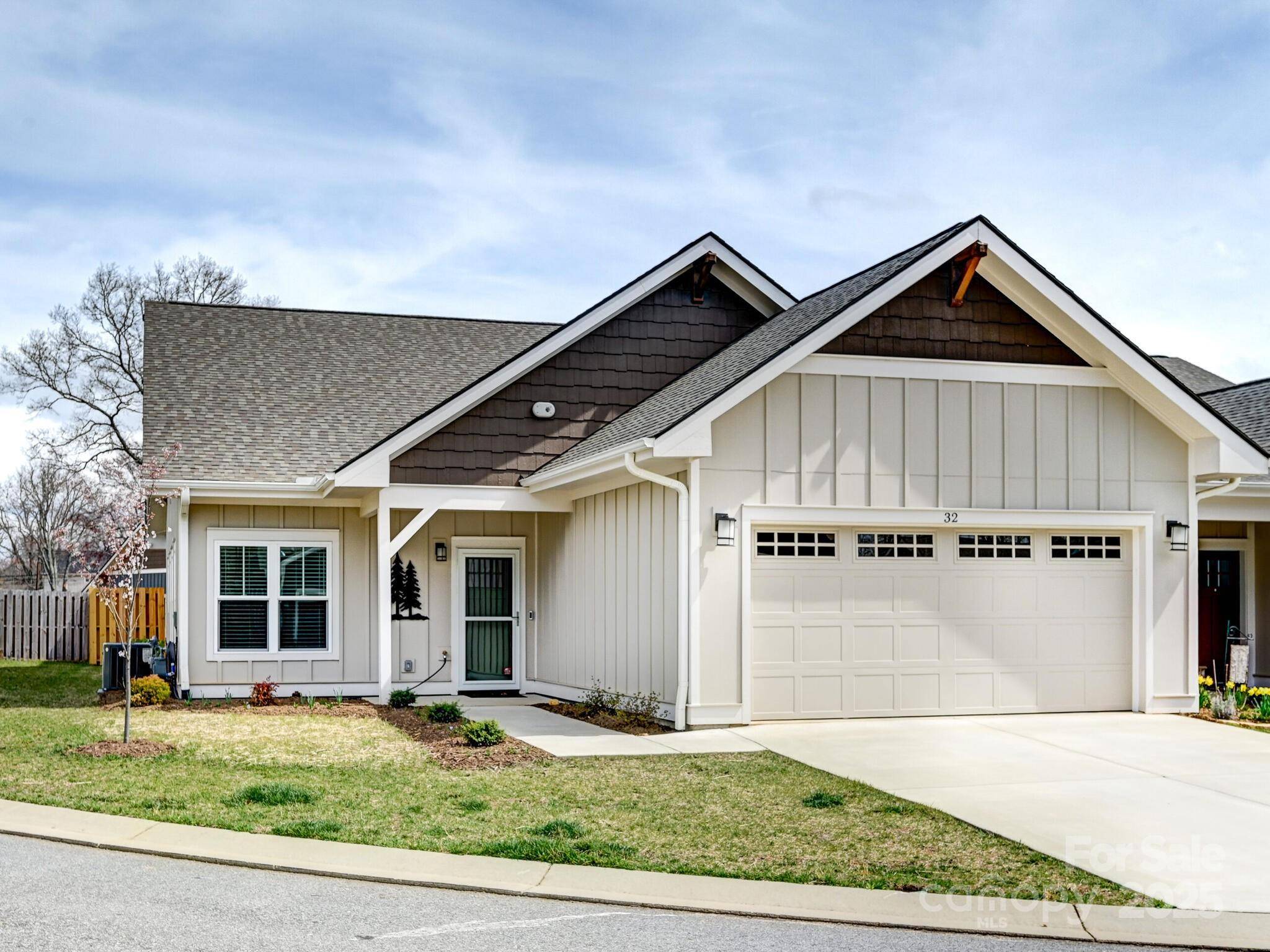 Arden, NC 28704,32 Cozy Cottage WAY