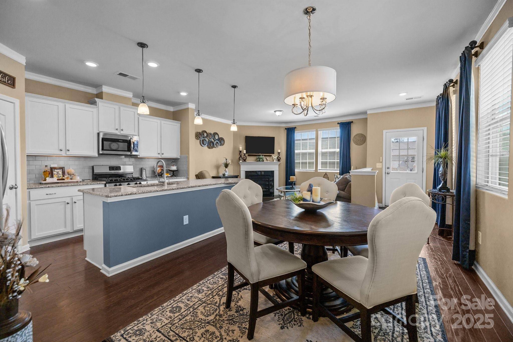 Fort Mill, SC 29707,8145 English Clover LN