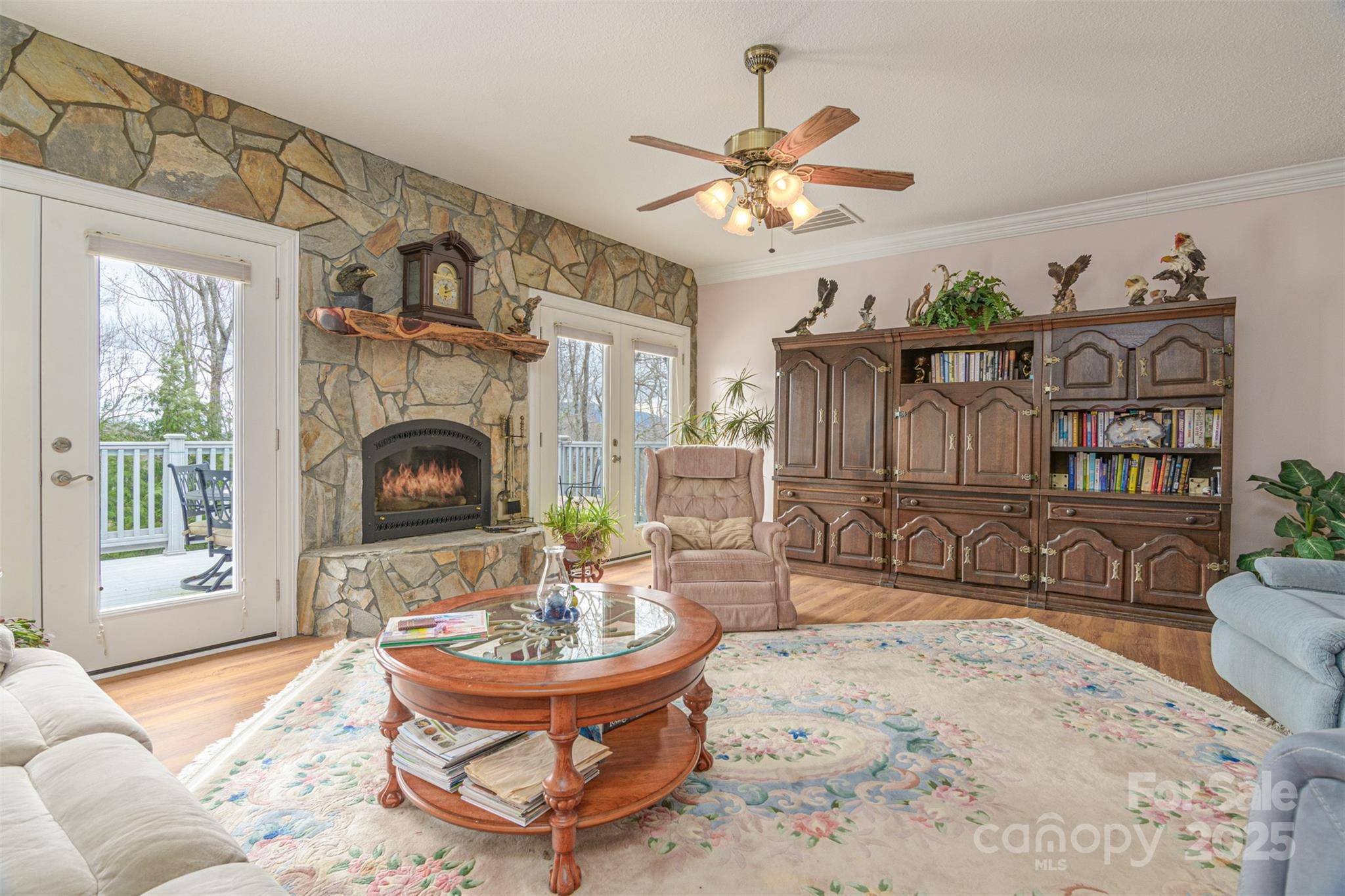 Hendersonville, NC 28792,526 Grand Oaks DR