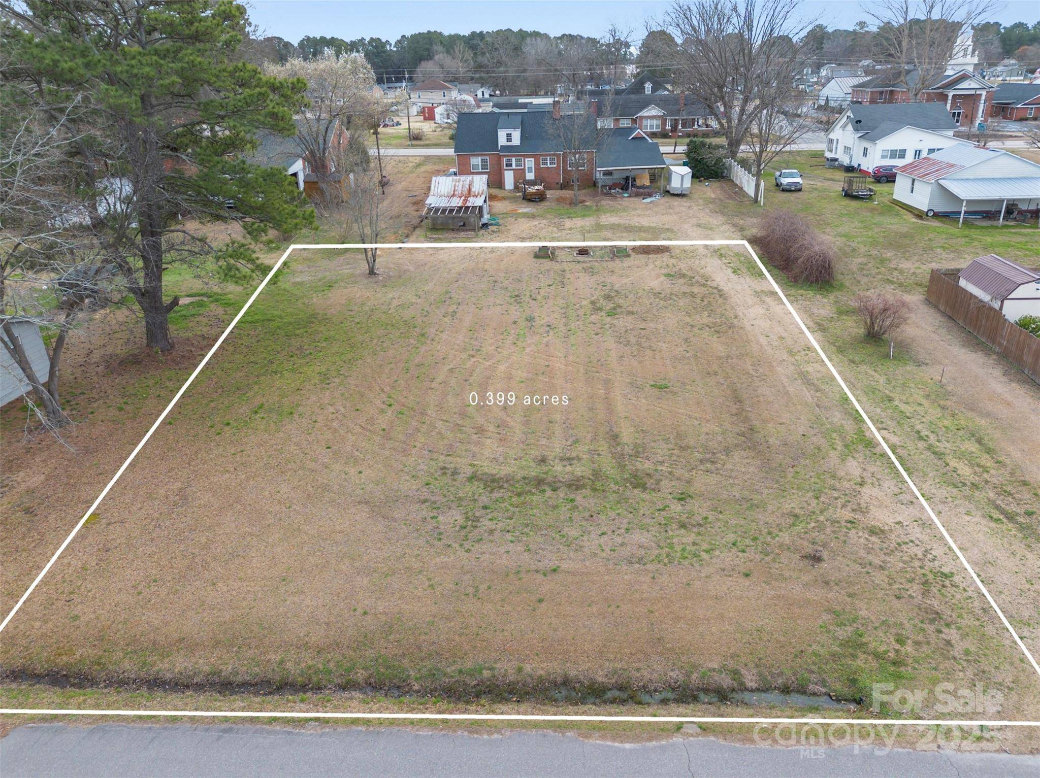 Selma, NC 27576,104 North Davis ST
