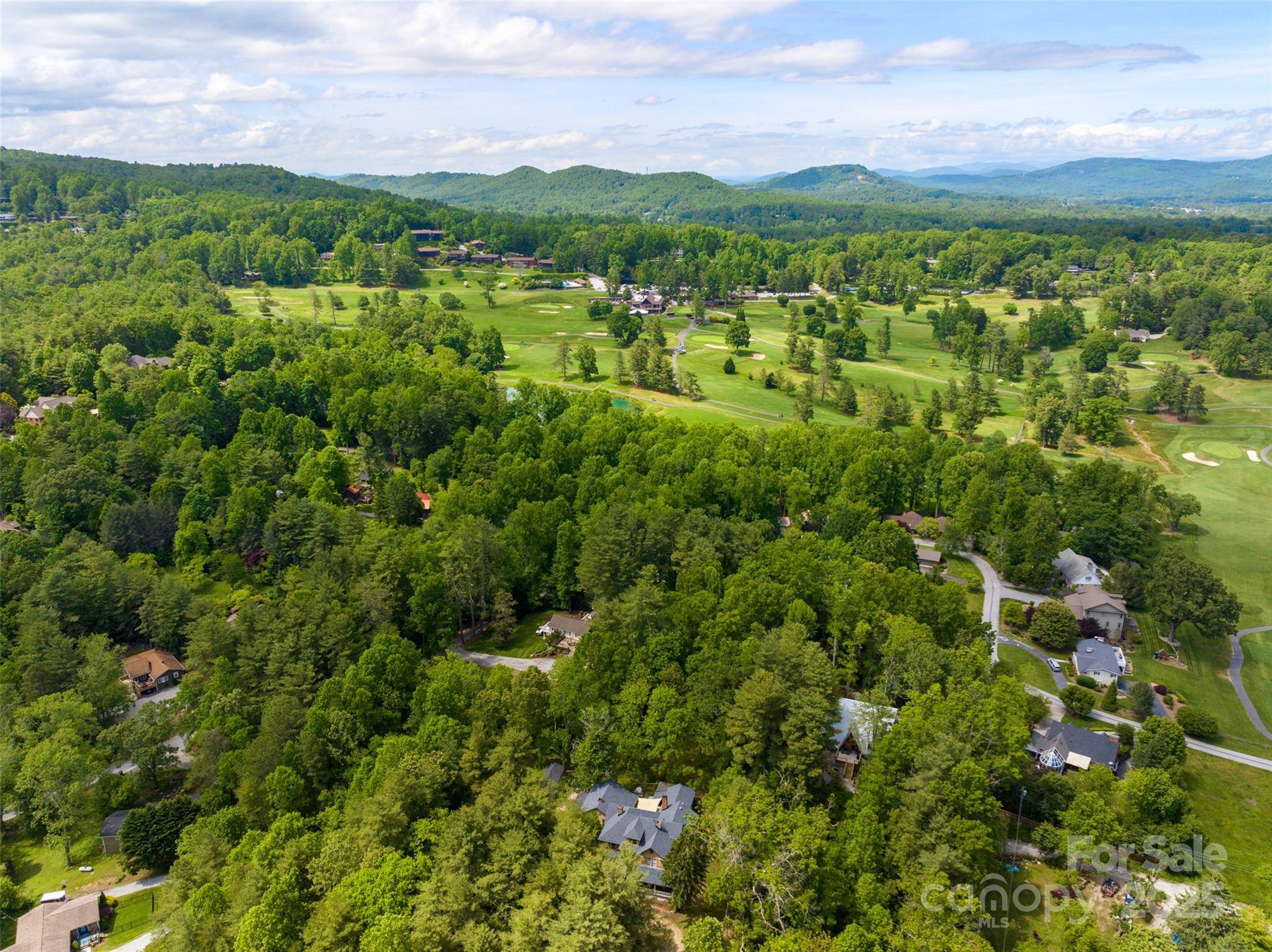 Hendersonville, NC 28739,305 Ficker CIR