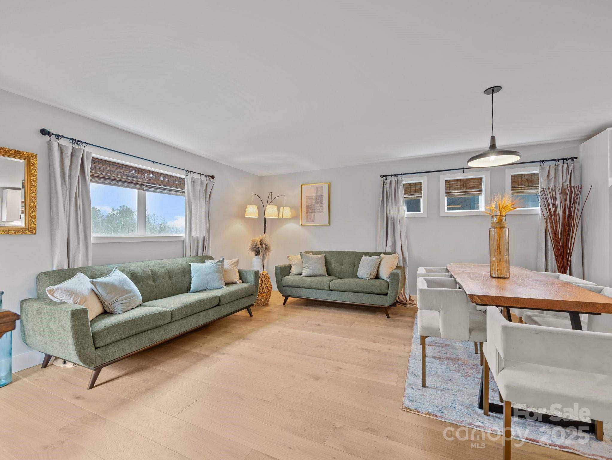 Asheville, NC 28806,308 Emma RD