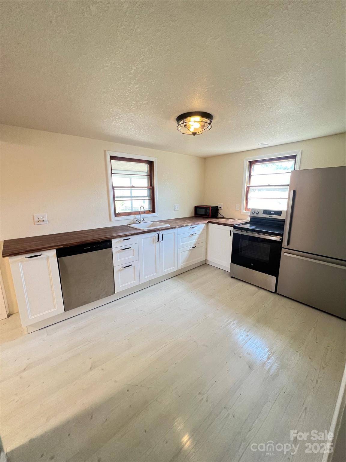 Marion, NC 28752,61 W Woodlawn ST