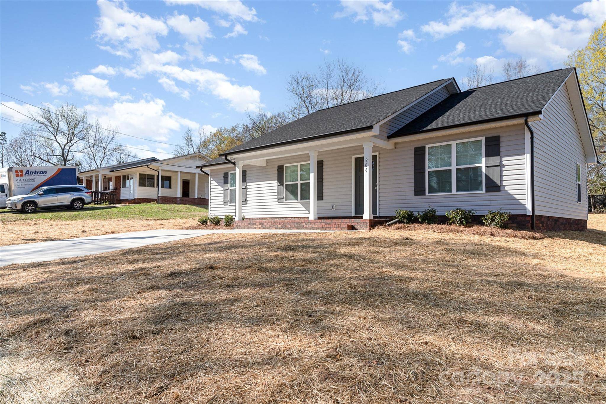 Kannapolis, NC 28081,206 W 19th ST