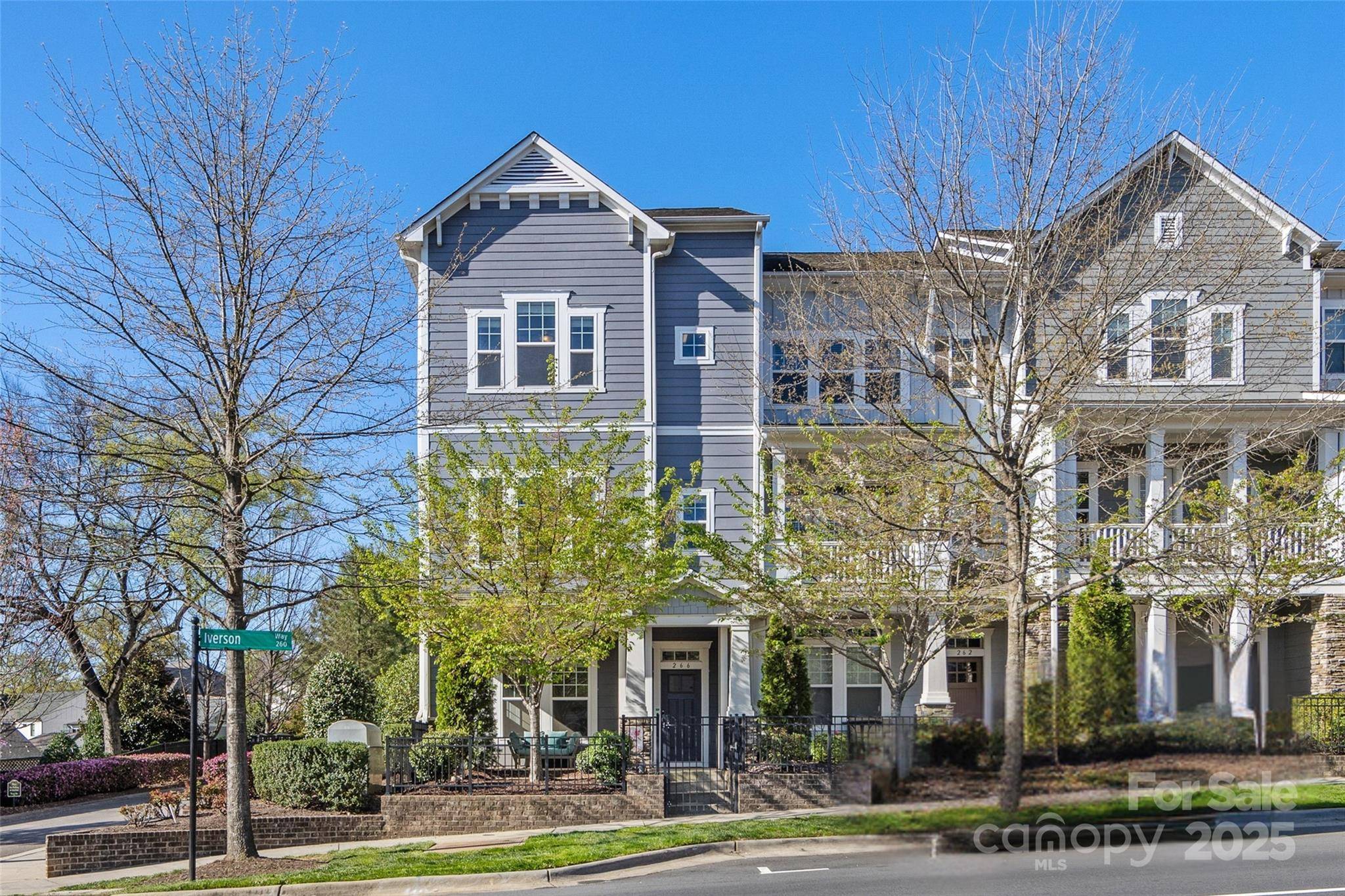 Charlotte, NC 28203,266 Iverson WAY