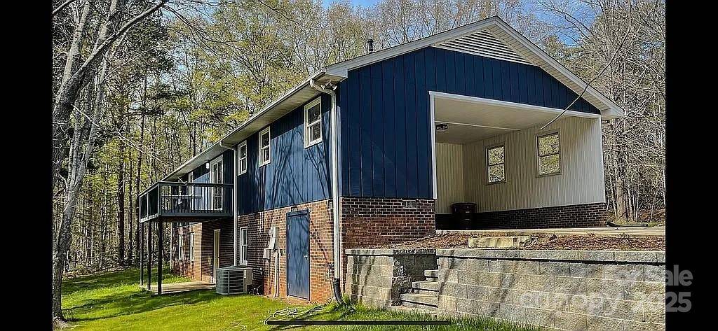 Shelby, NC 28150,923 Wyke RD