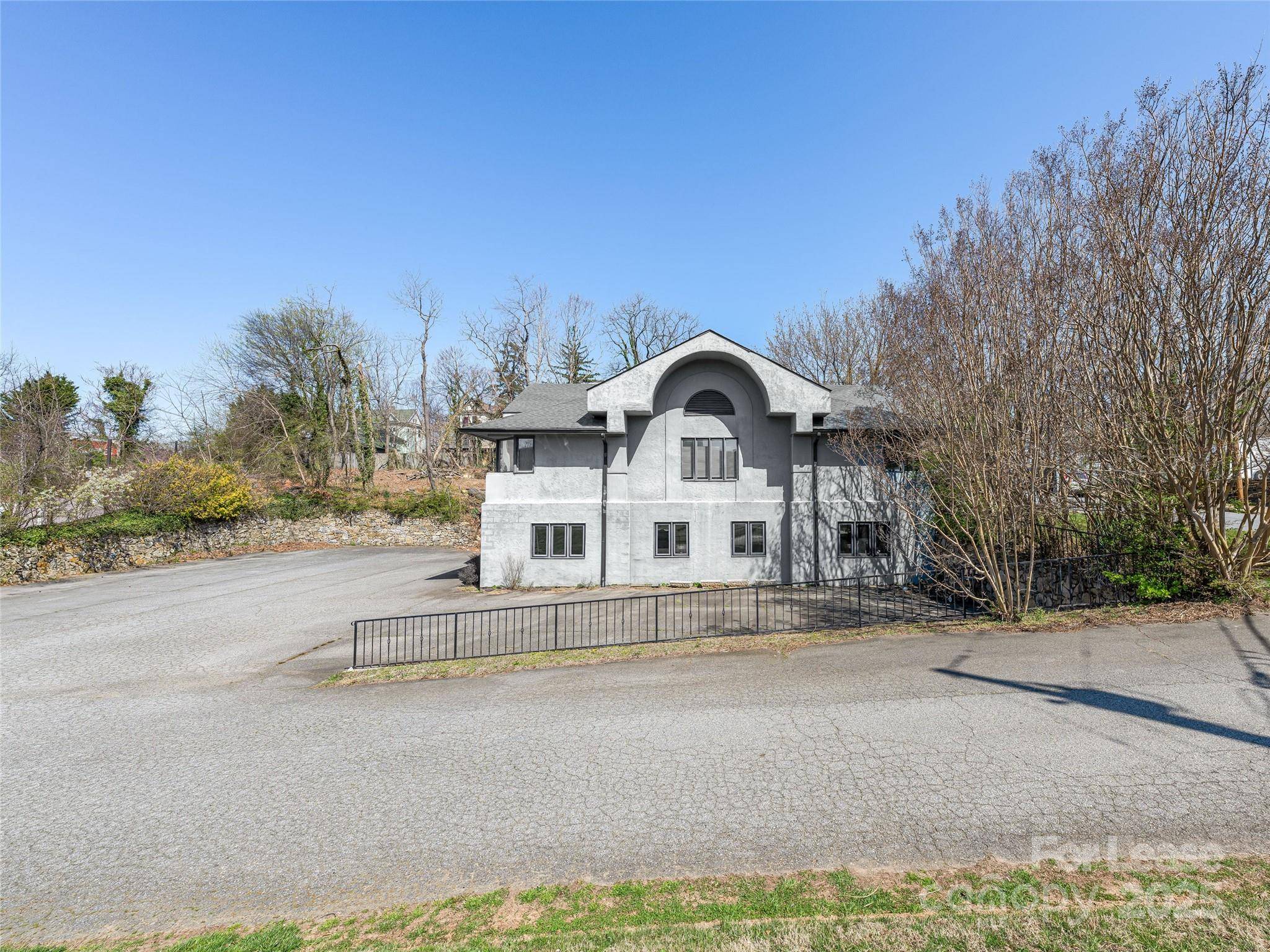 Asheville, NC 28801,168 S Liberty ST #B
