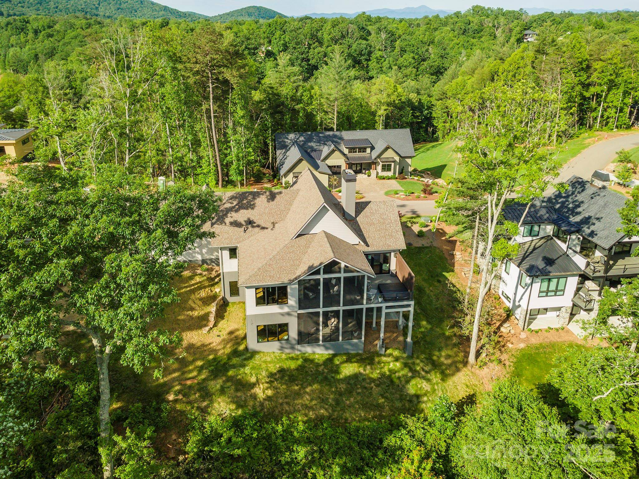 Asheville, NC 28805,158 Riverbend Forest DR #15