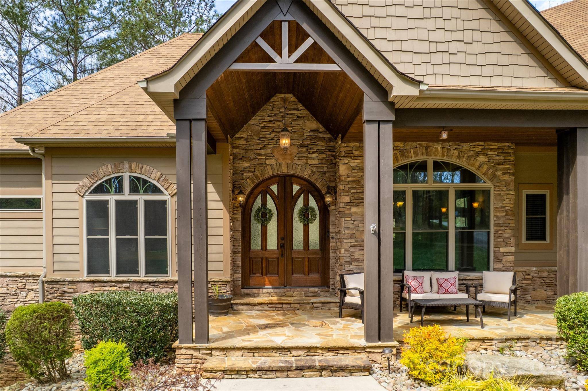 Mooresville, NC 28117,135 Frostcliff LN
