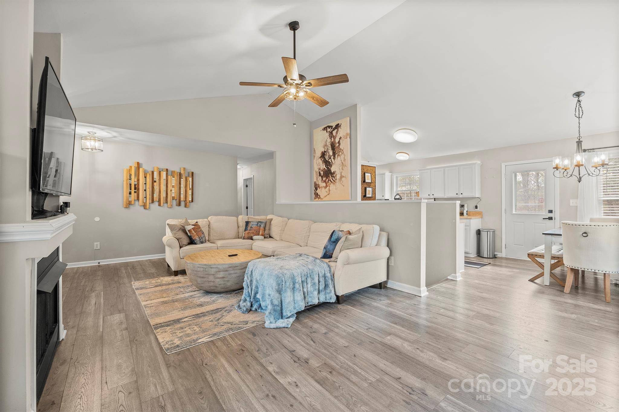 Troutman, NC 28166,123 Scotch Irish LN #136