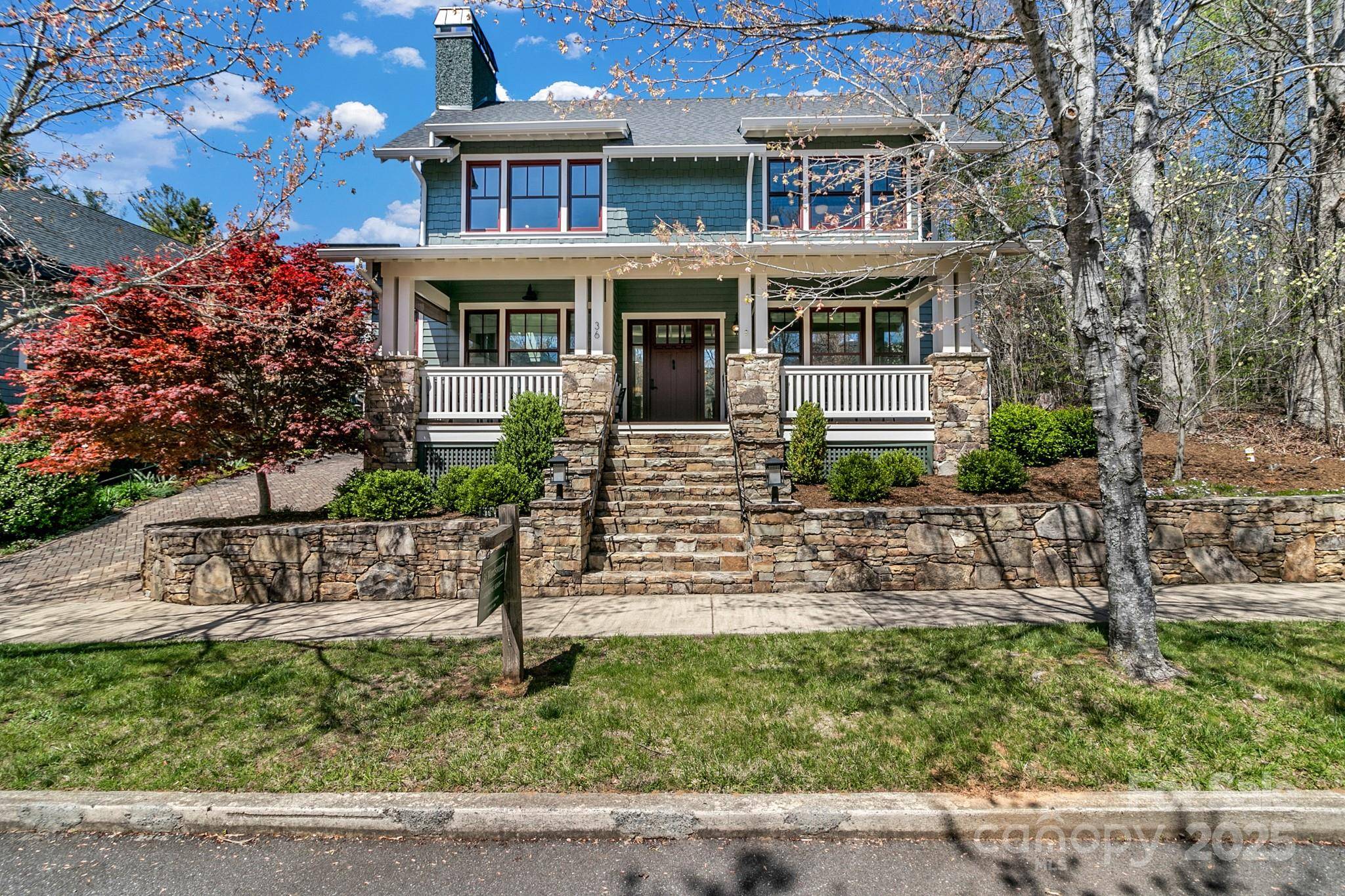 Black Mountain, NC 28711,36 Wordsworth RD