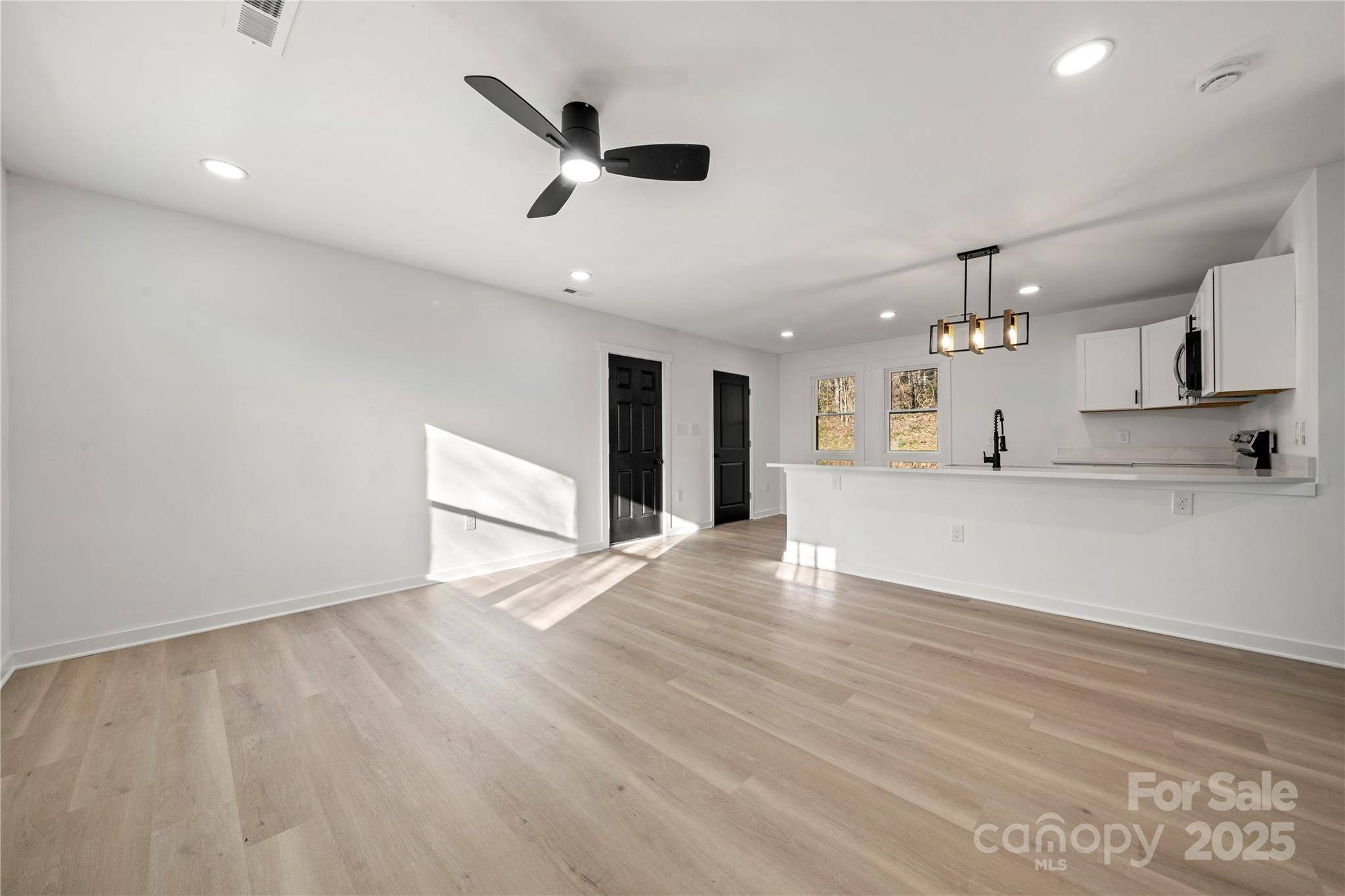 Shelby, NC 28152,2120 Green Oak DR