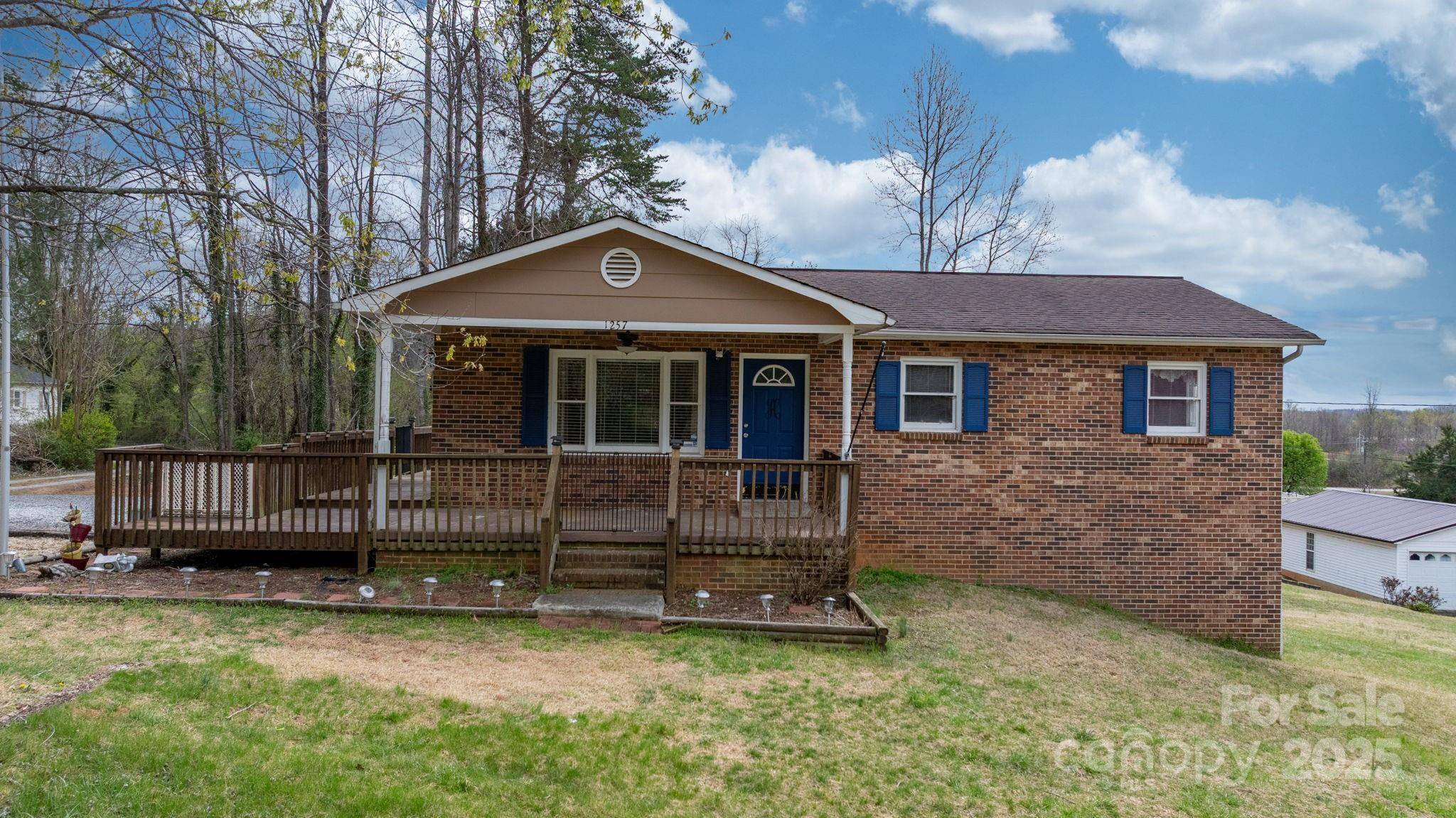 Lenoir, NC 28645,1257 Oaklawn ST SE