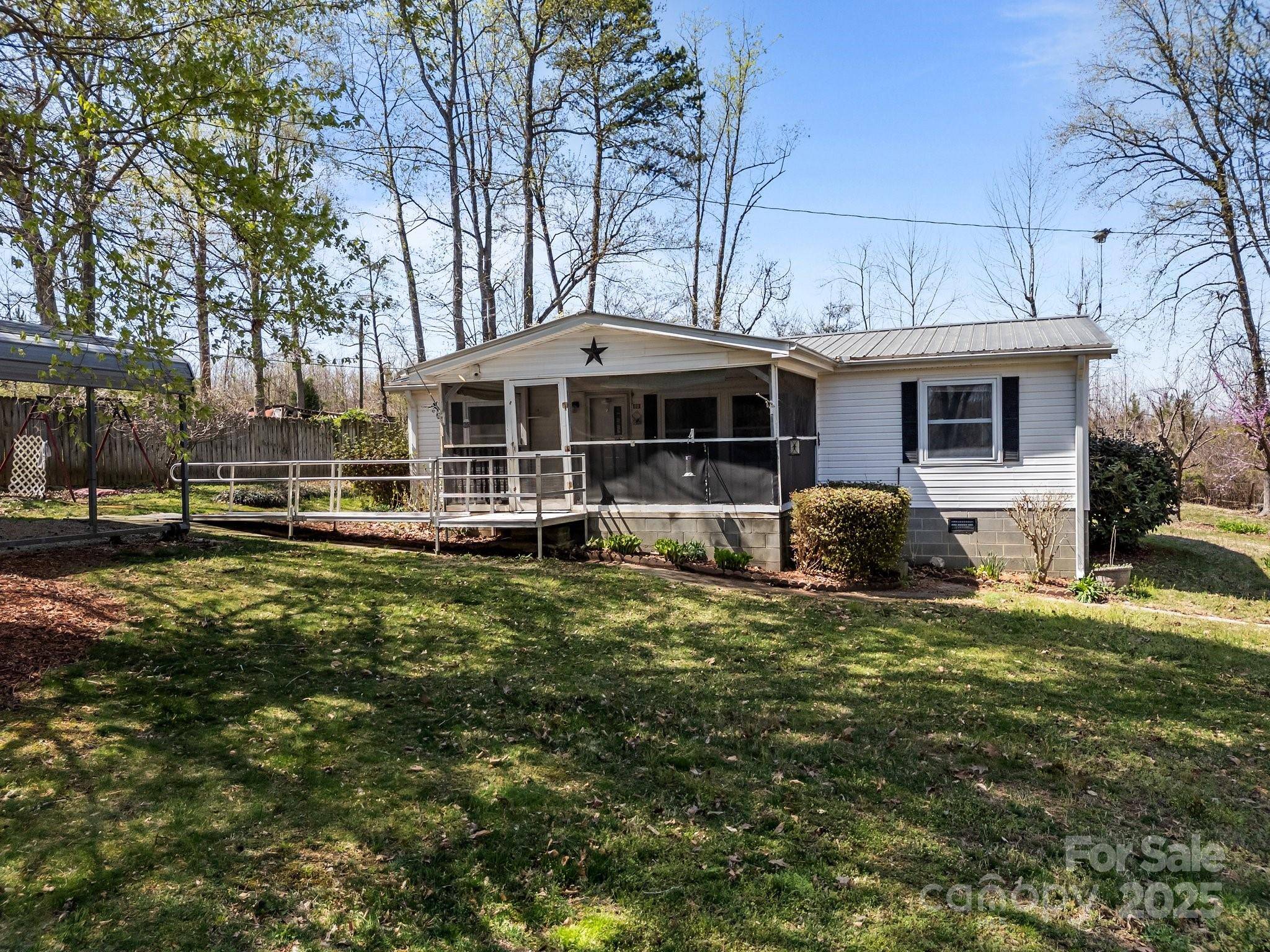 Salisbury, NC 28144,404 Forest Winds DR