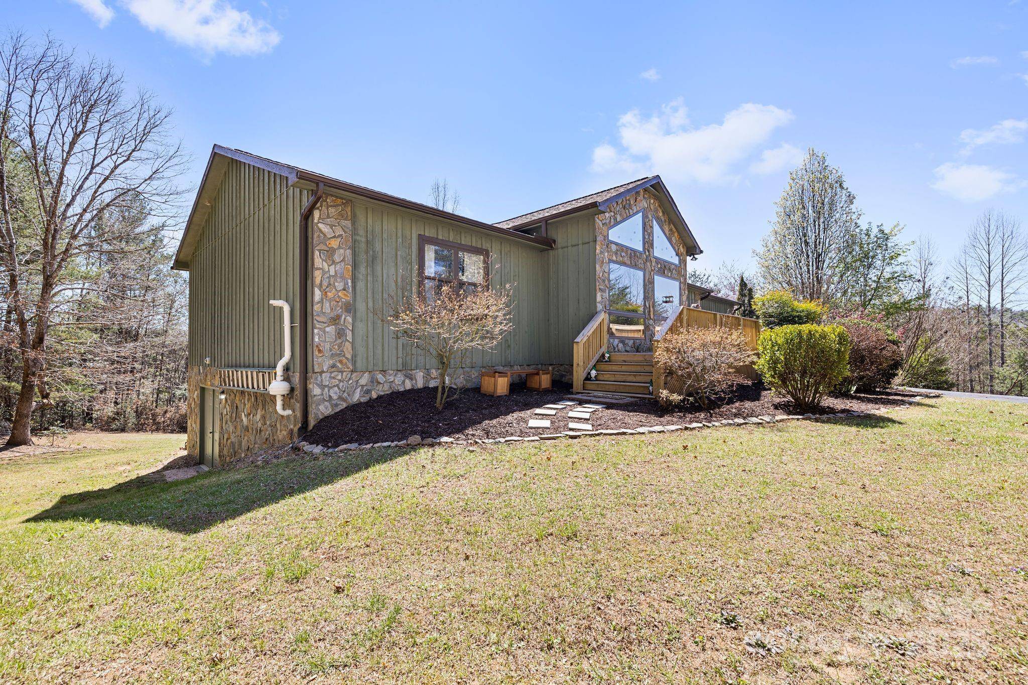 Lenoir, NC 28645,1012 Bent Pine CT