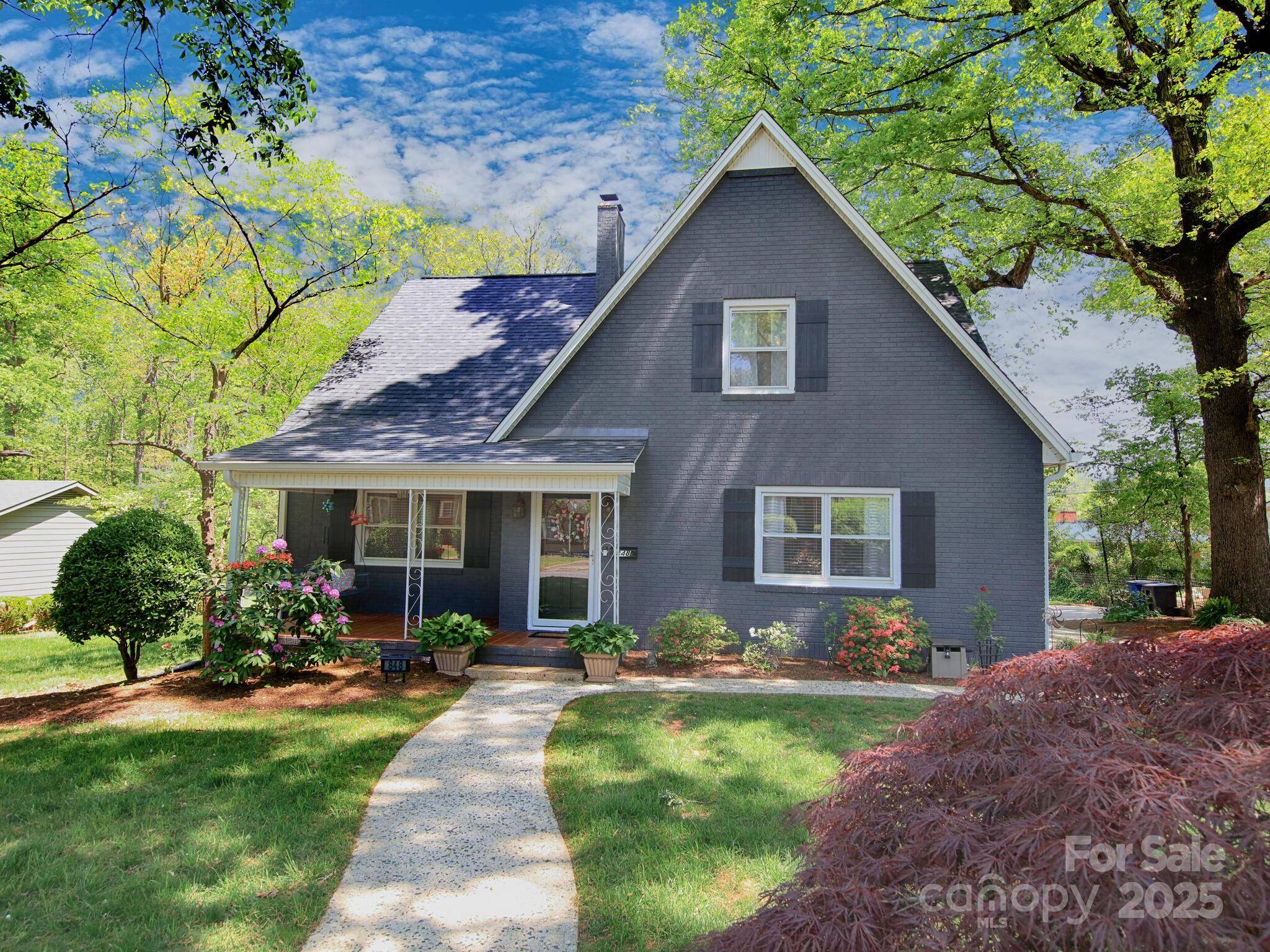 Statesville, NC 28677,848 Woodland RD