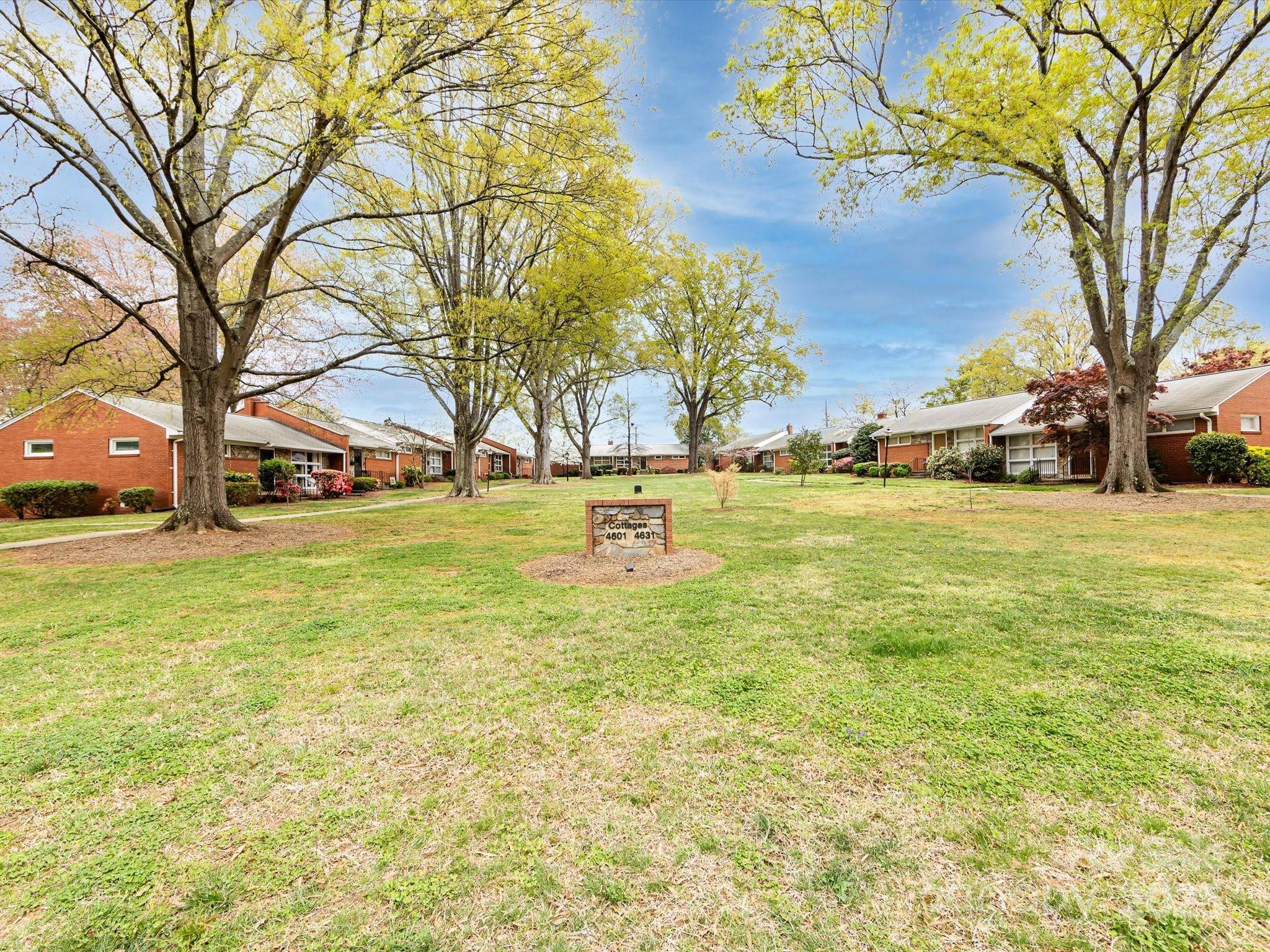 Charlotte, NC 28211,4625 Woodlark LN