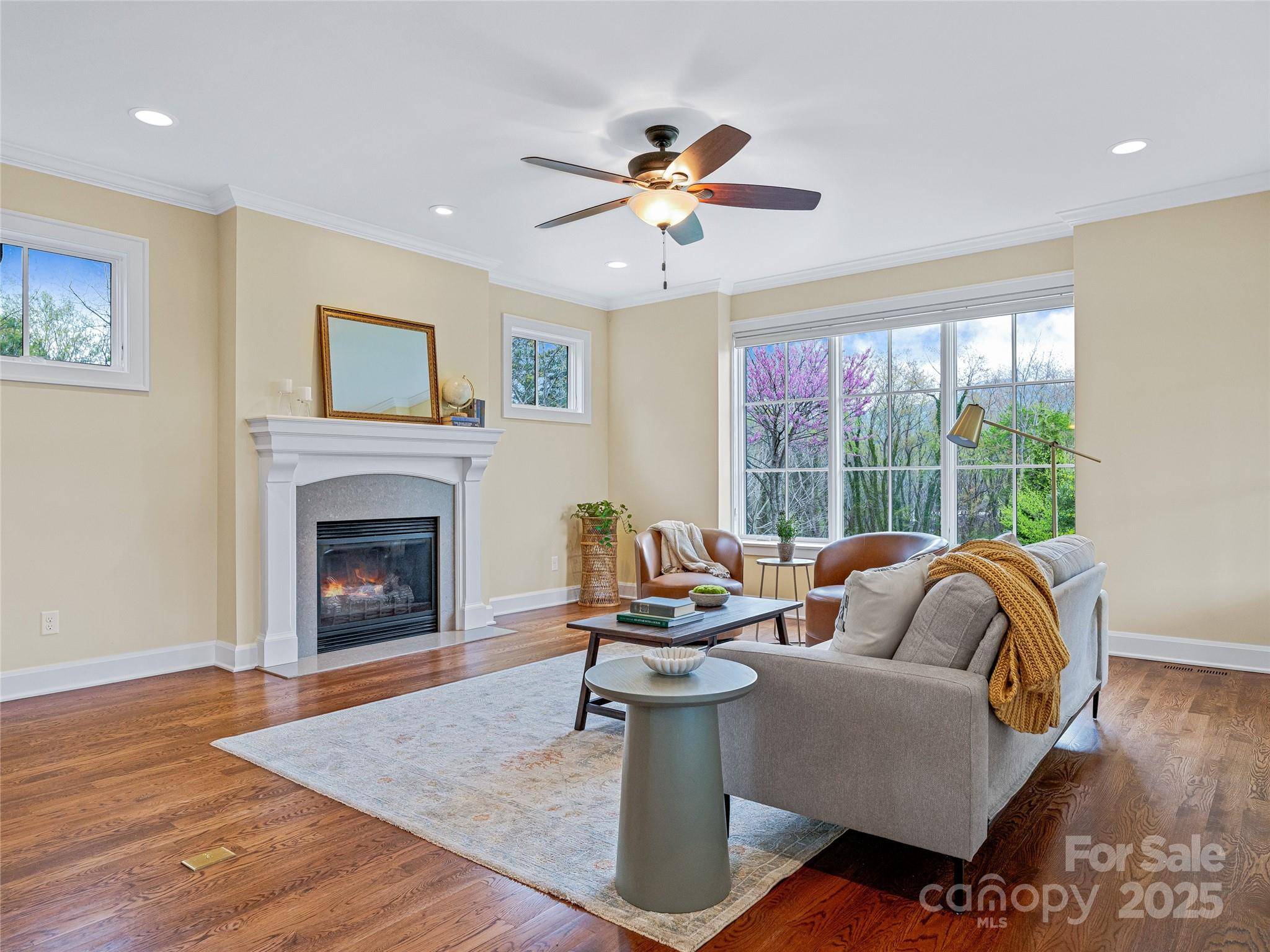 Asheville, NC 28804,17 Kiftsgate CT