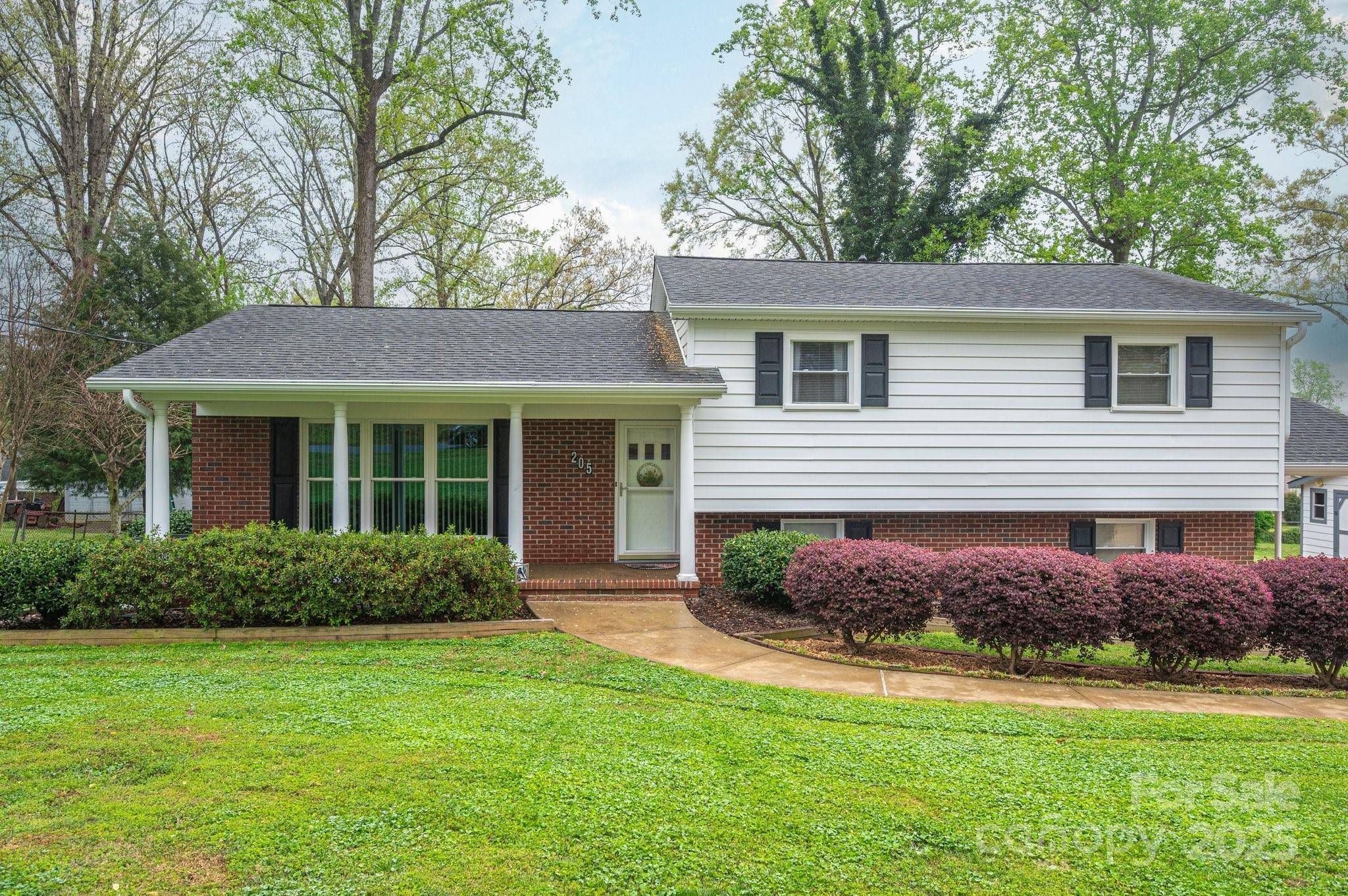 Bessemer City, NC 28052,205 Gamble AVE