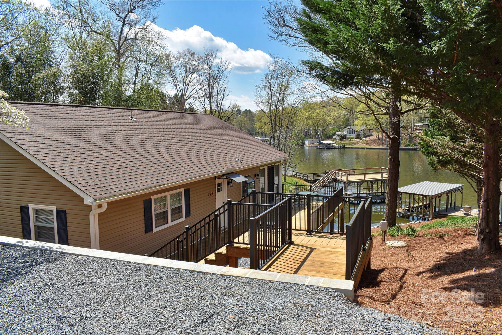Badin Lake, NC 28127,458 Pinehaven DR