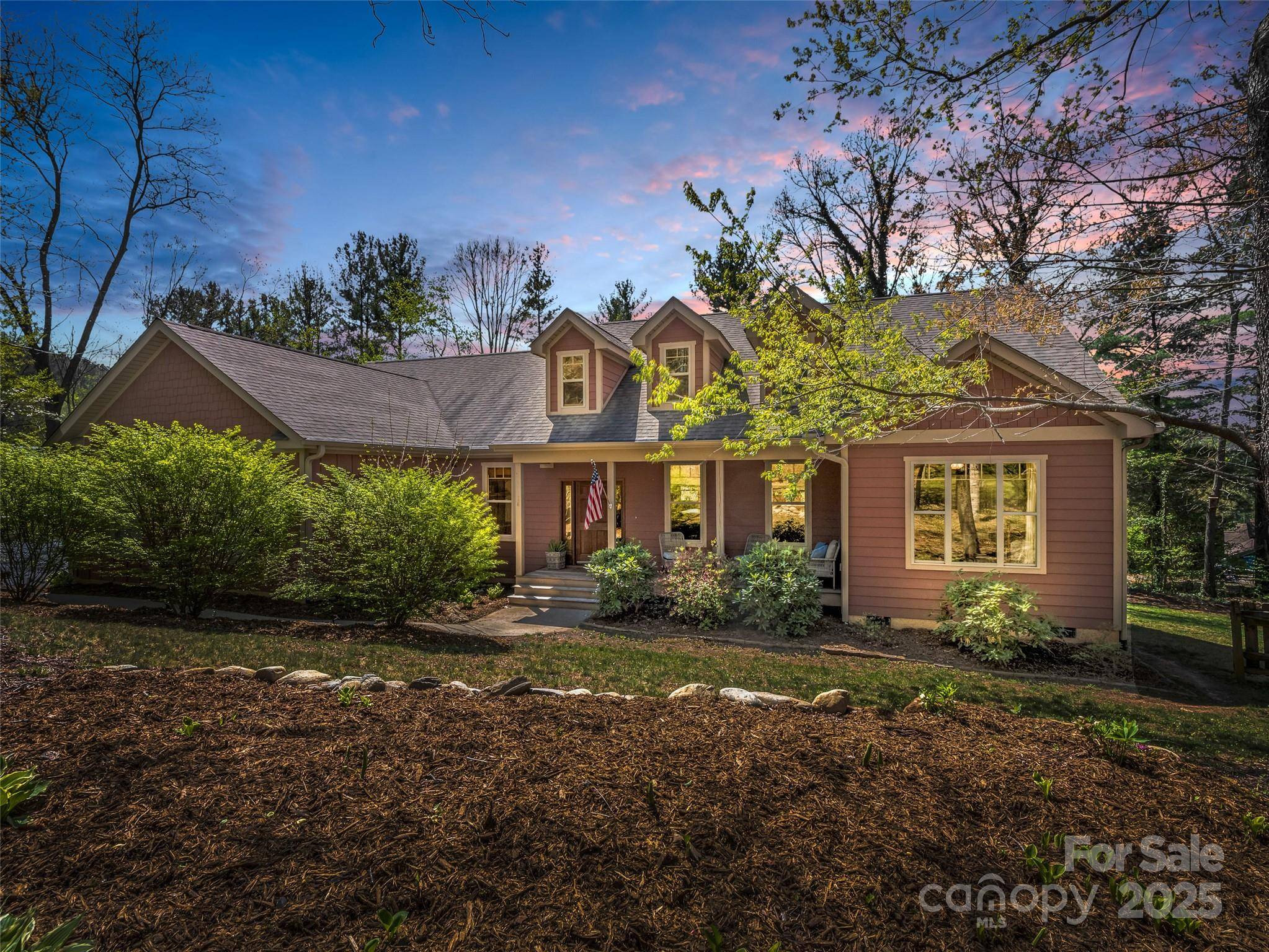 Swannanoa, NC 28778,16 Lily Hill RD