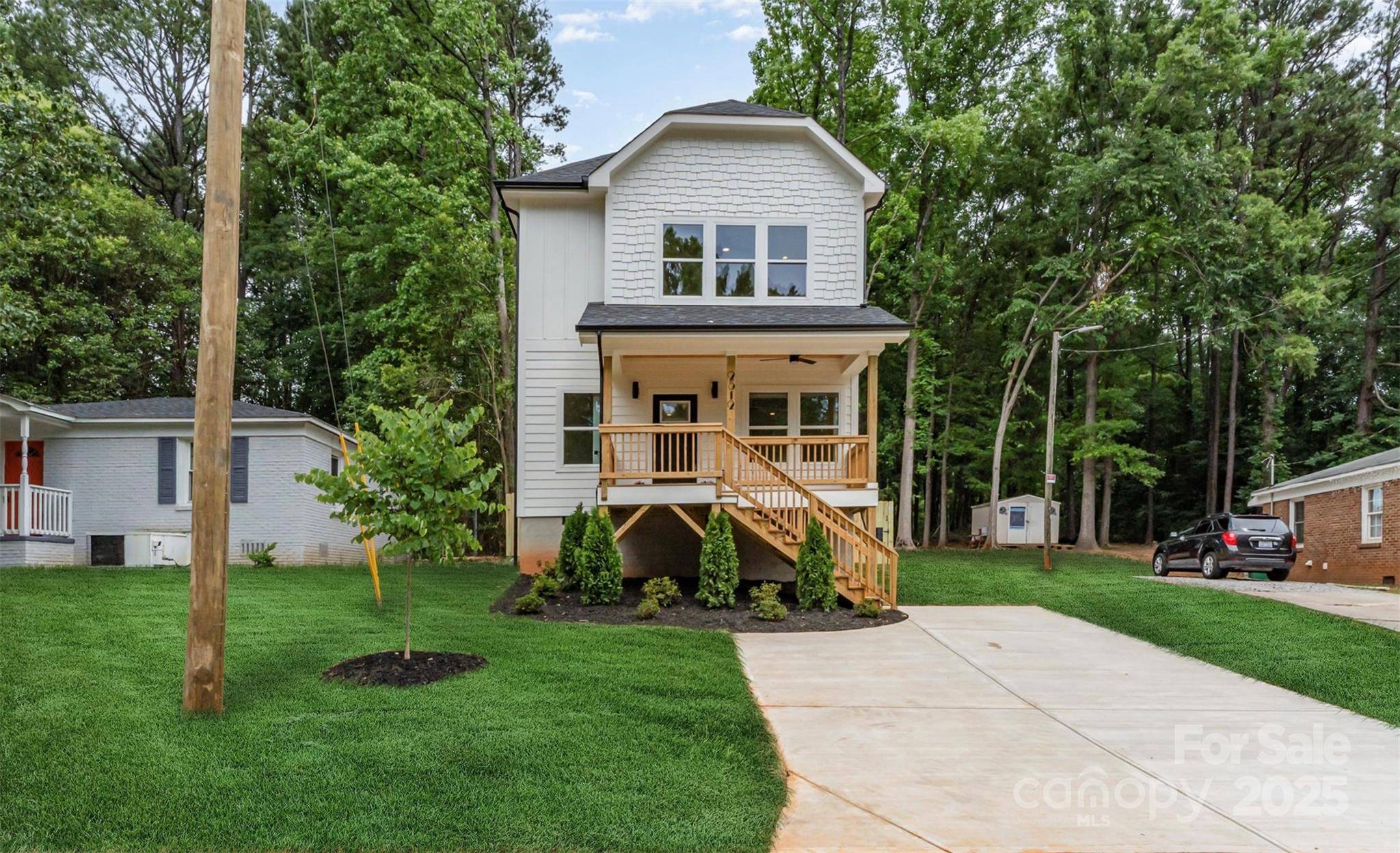 Charlotte, NC 28216,2512 Remington ST