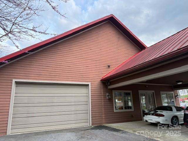 Hendersonville, NC 28791,1216 Asheville HWY