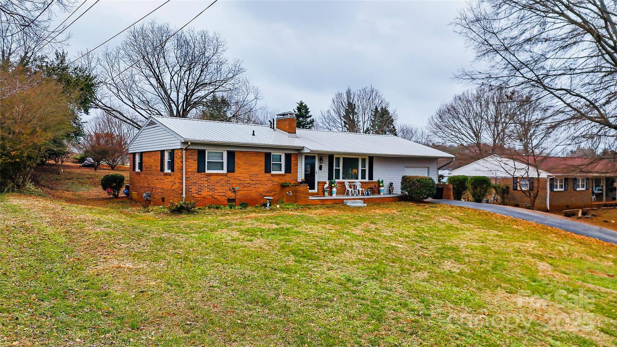 Morganton, NC 28655,207 Stacy ST