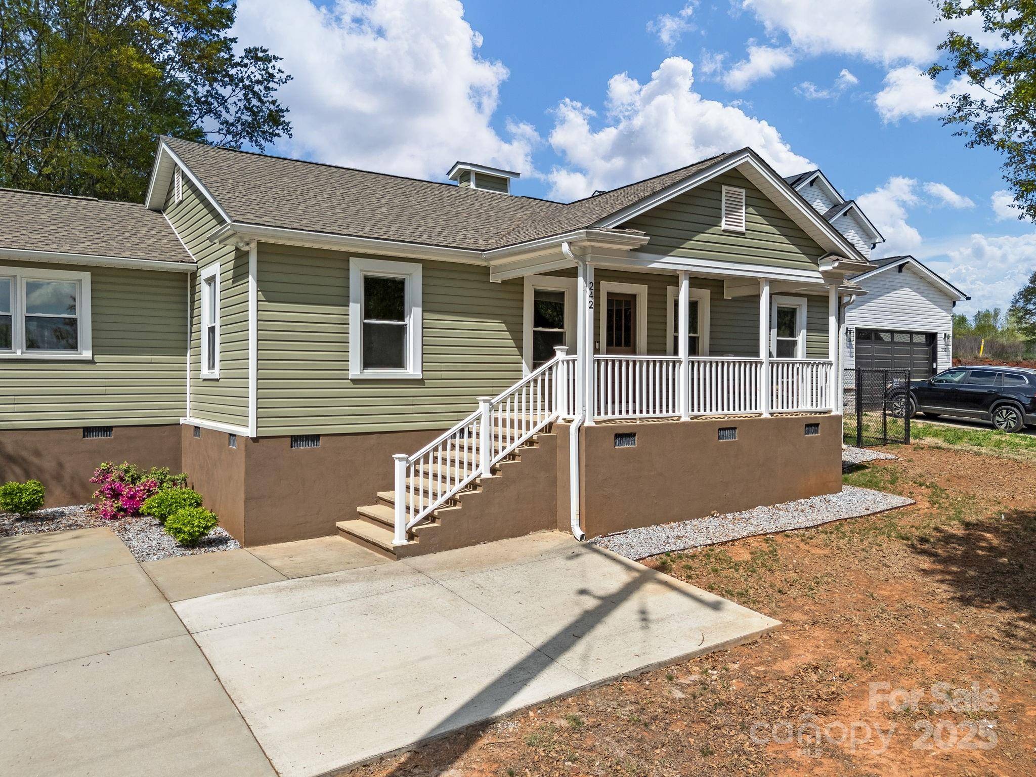 Inman, SC 29349,242 W Clark RD