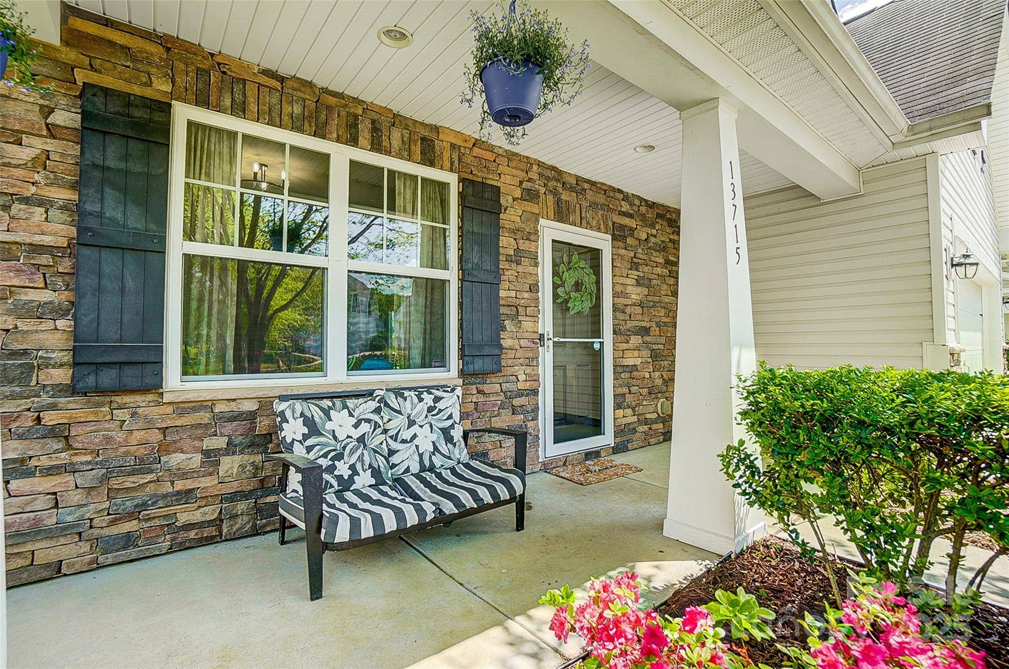 Charlotte, NC 28278,13715 Sunrise View DR