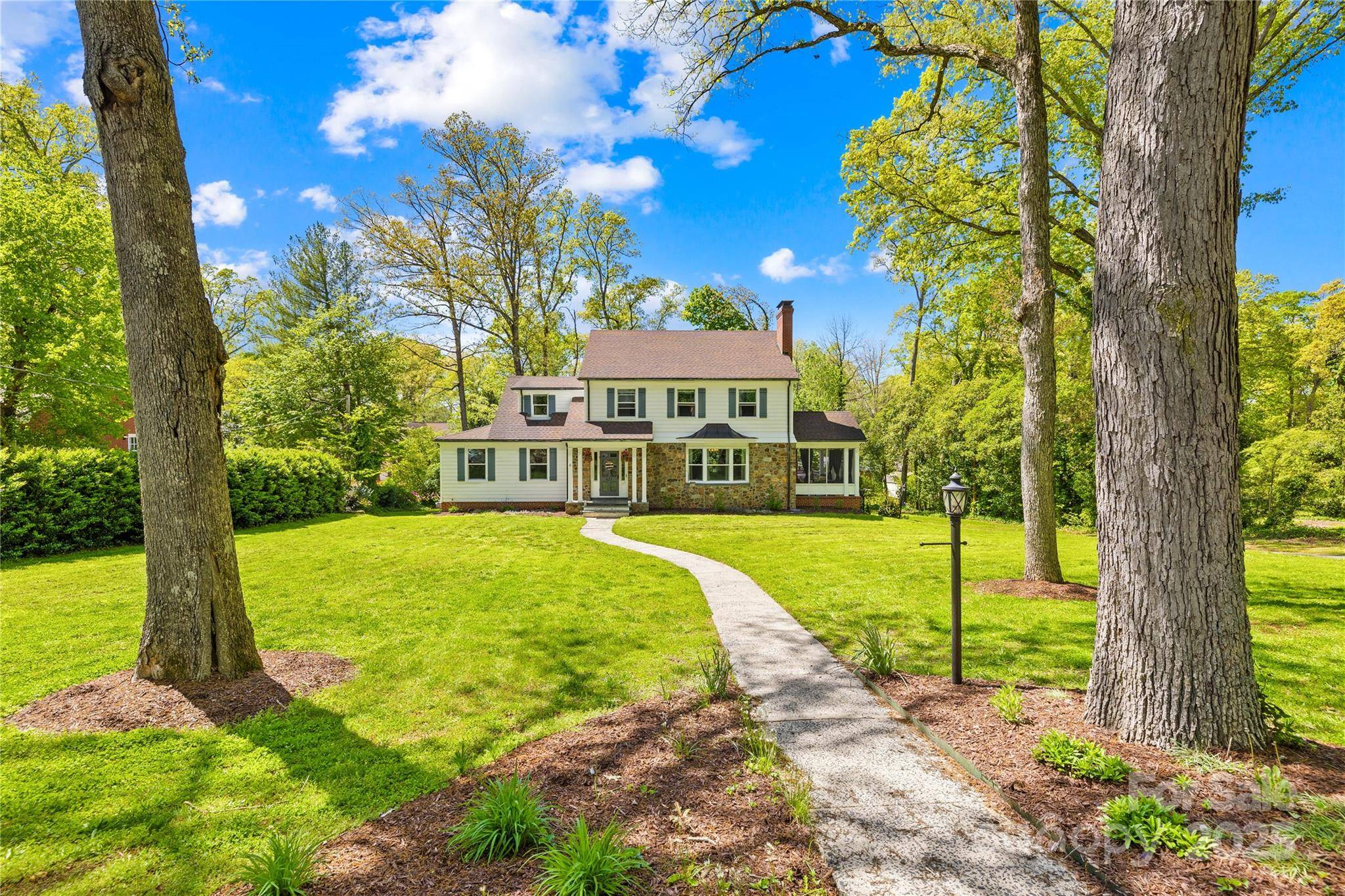 Albemarle, NC 28001,621 N 9th ST