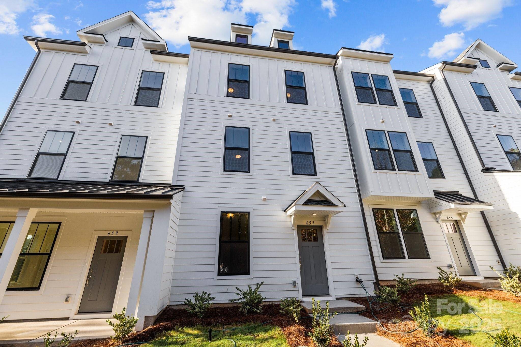 Fort Mill, SC 29708,657 District CT