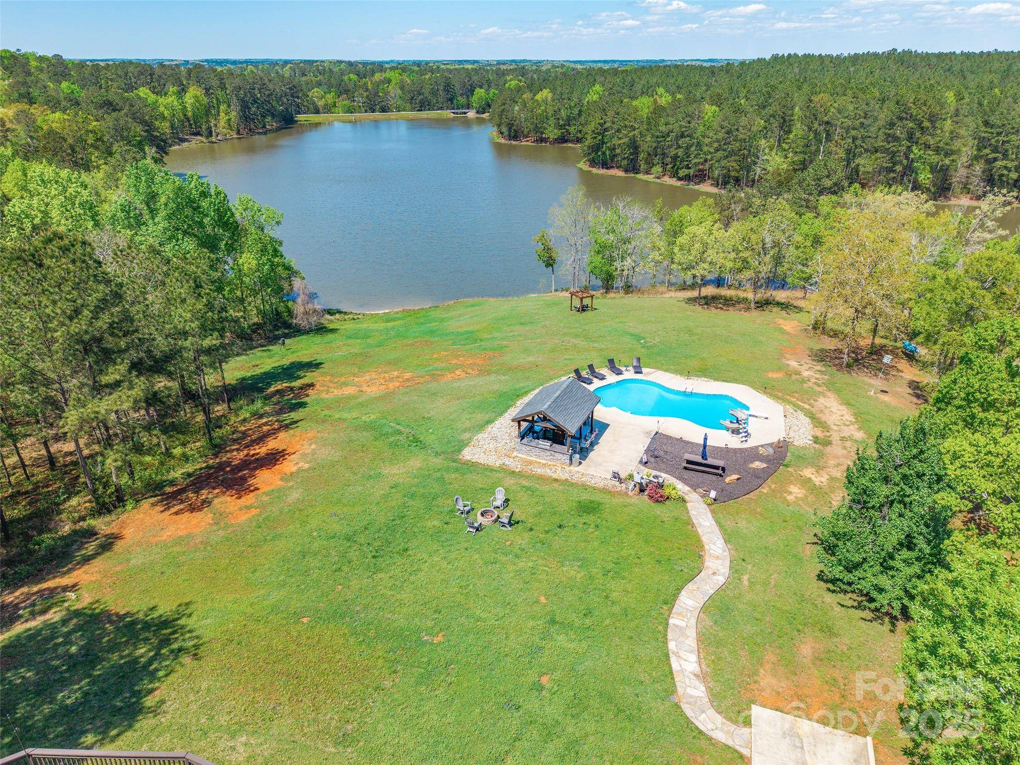 Chester, SC 29706,1308 Twin Oaks DR