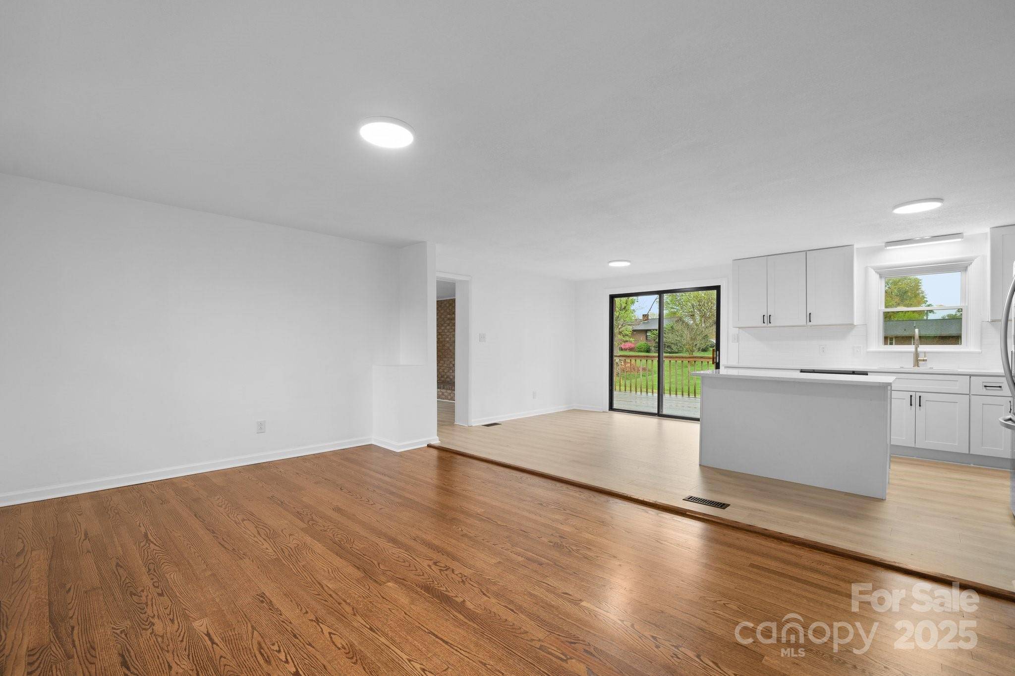 Hickory, NC 28601,1500 19th Avenue PL NE
