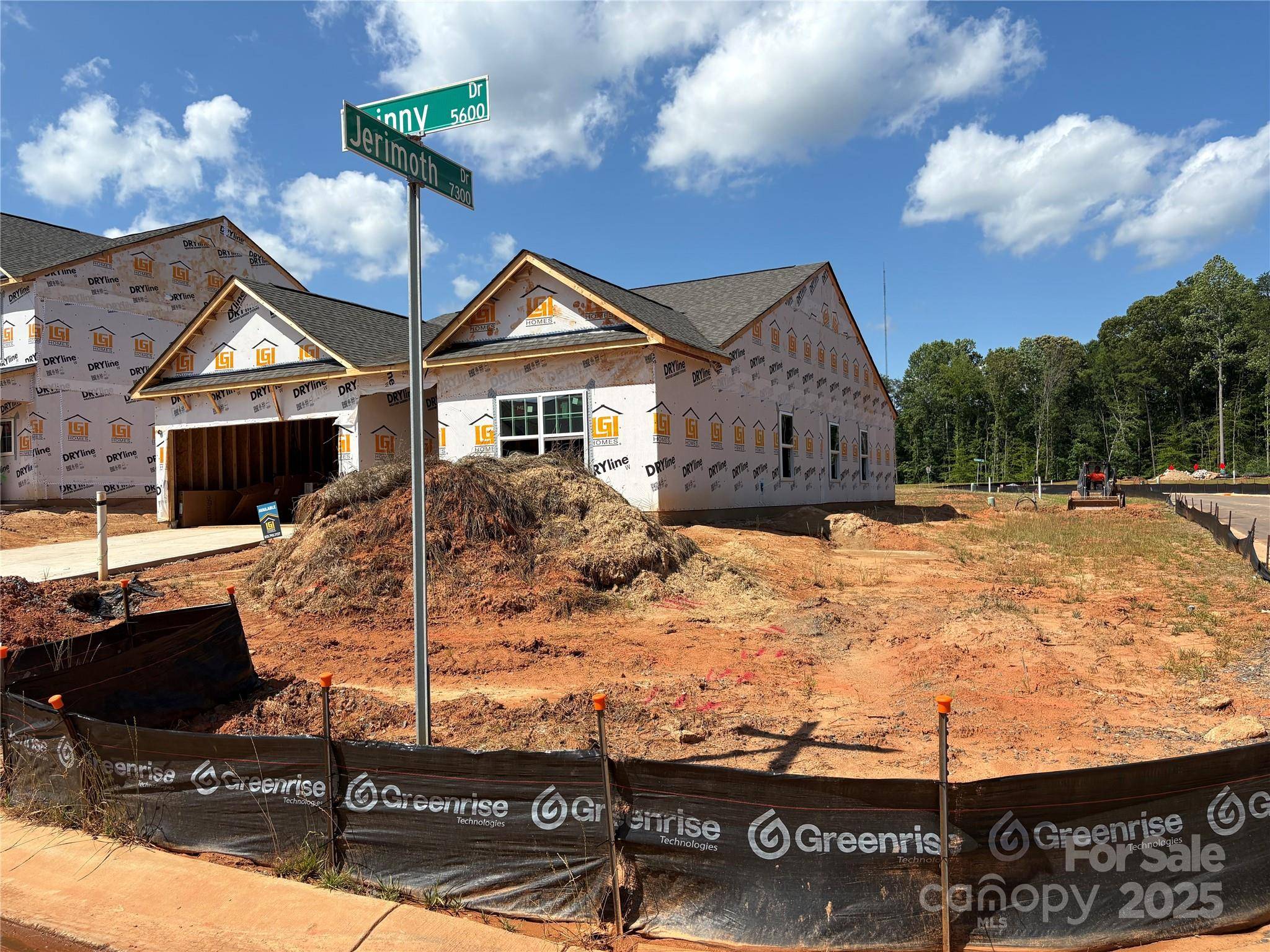 Charlotte, NC 28215,5602 Skinny DR