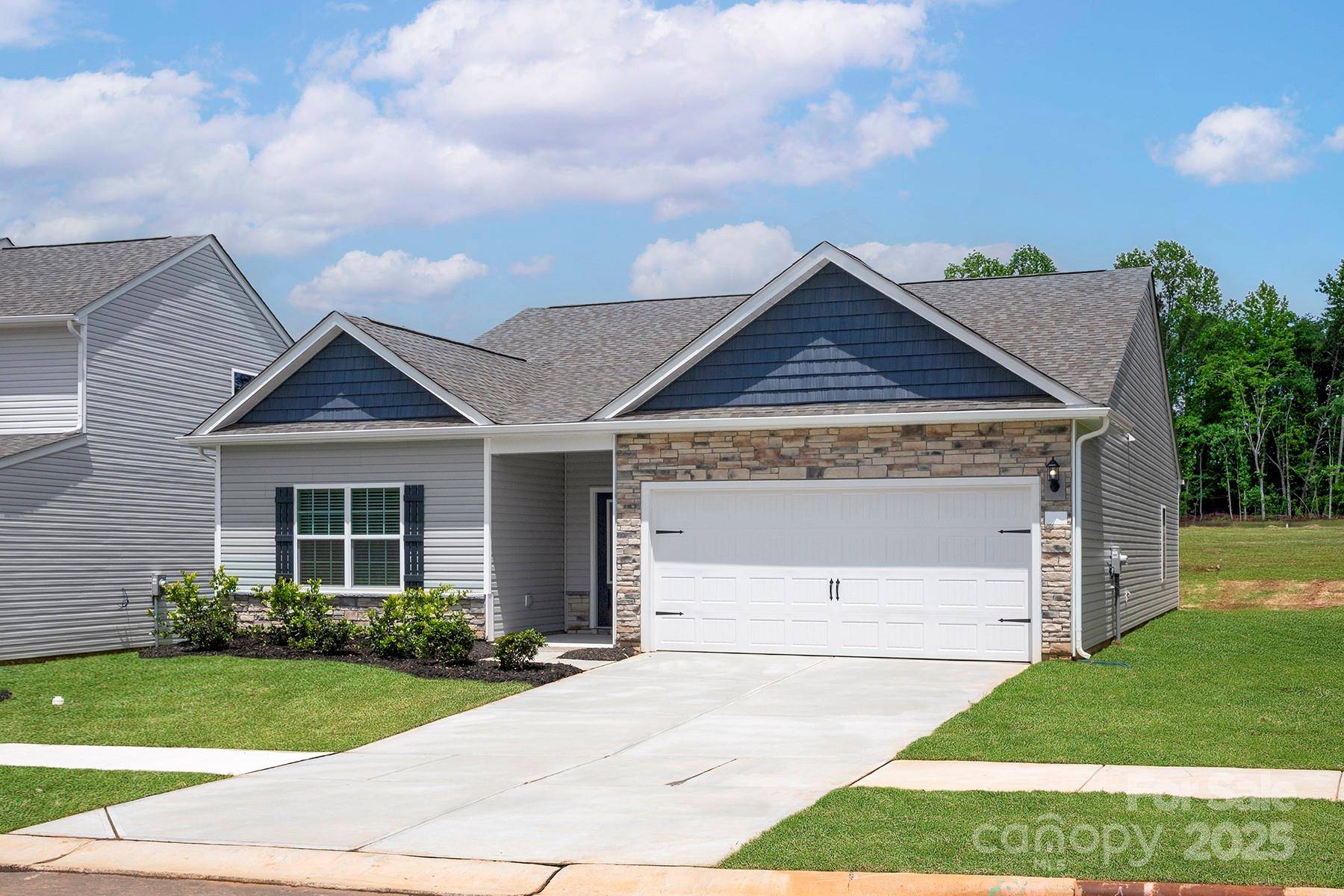 Charlotte, NC 28215,5602 Skinny DR