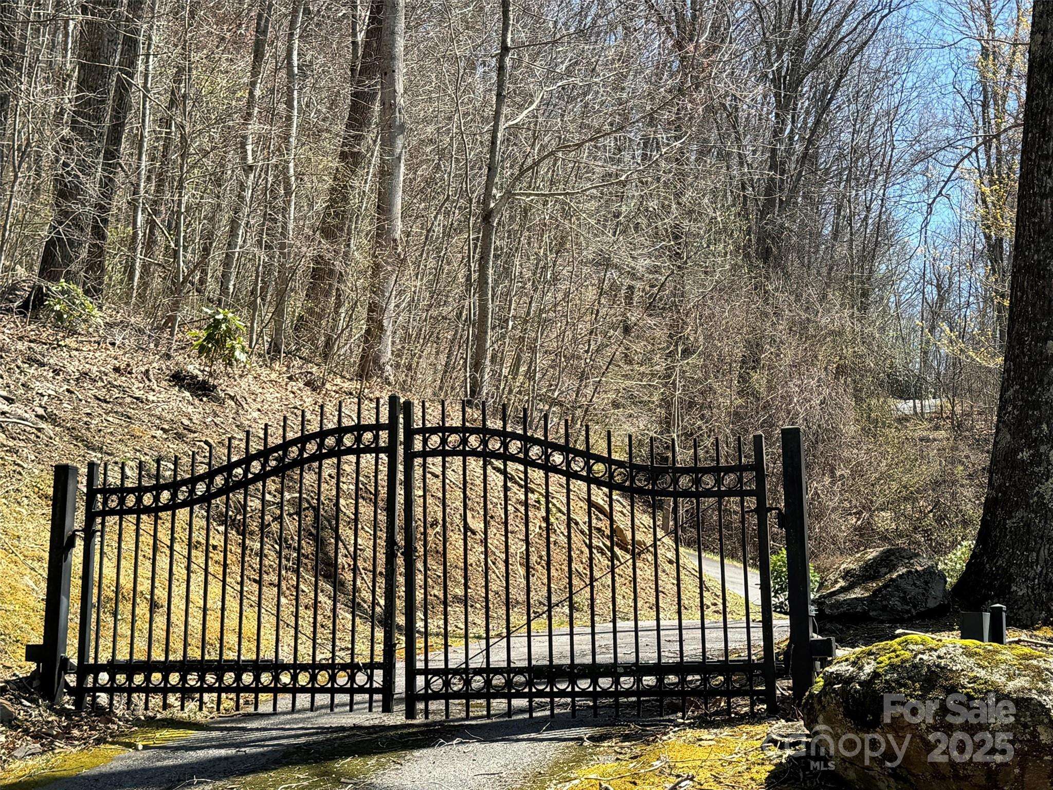 Waynesville, NC 28786,0 Legend RD #9