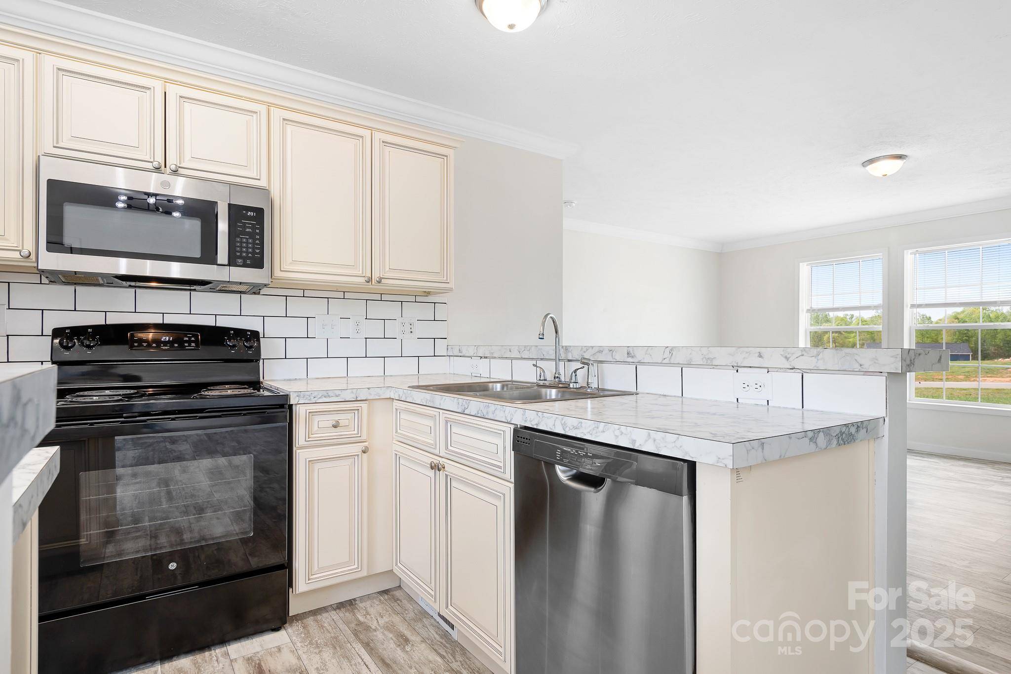 Statesville, NC 28625,123 Pumice DR