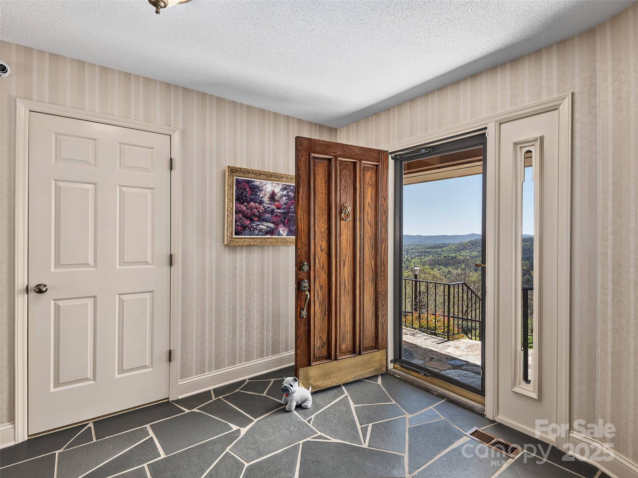 Hendersonville, NC 28791,1300 Randy DR