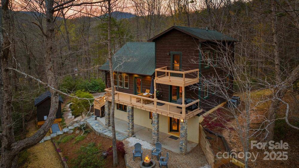 Landrum, SC 29356,502 CALEDONIA LOOP