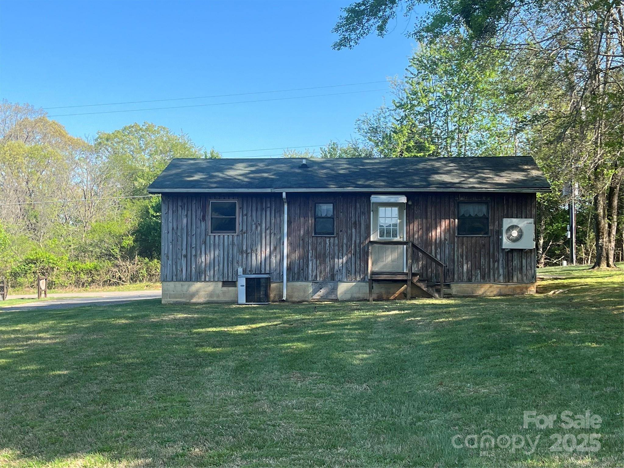 Casar, NC 28020,213 Casar Methodist Church RD