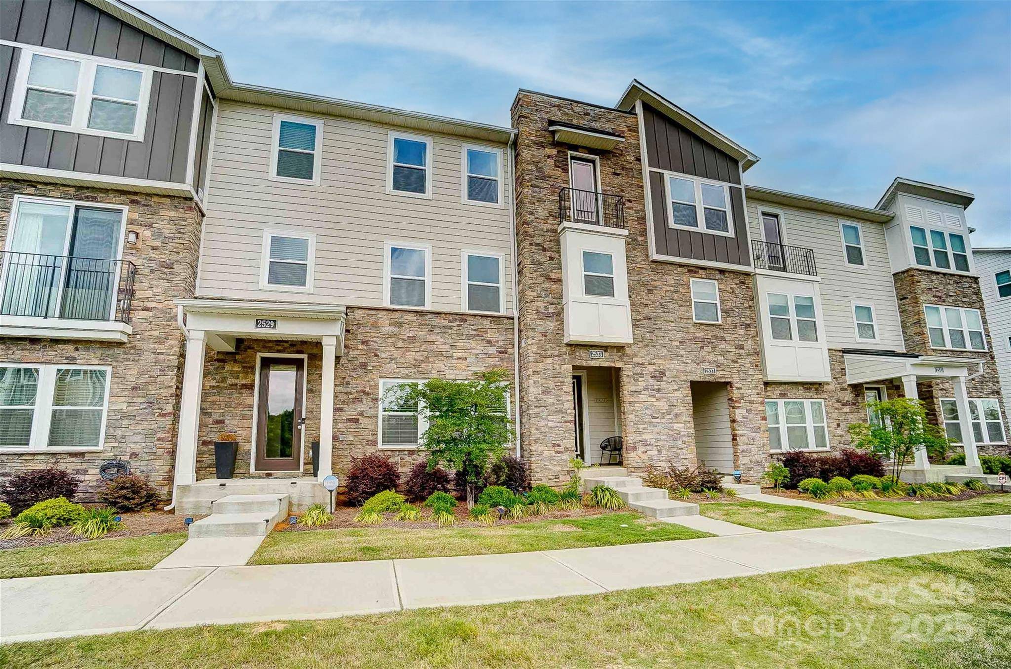Charlotte, NC 28262,2533 Ensemble CT