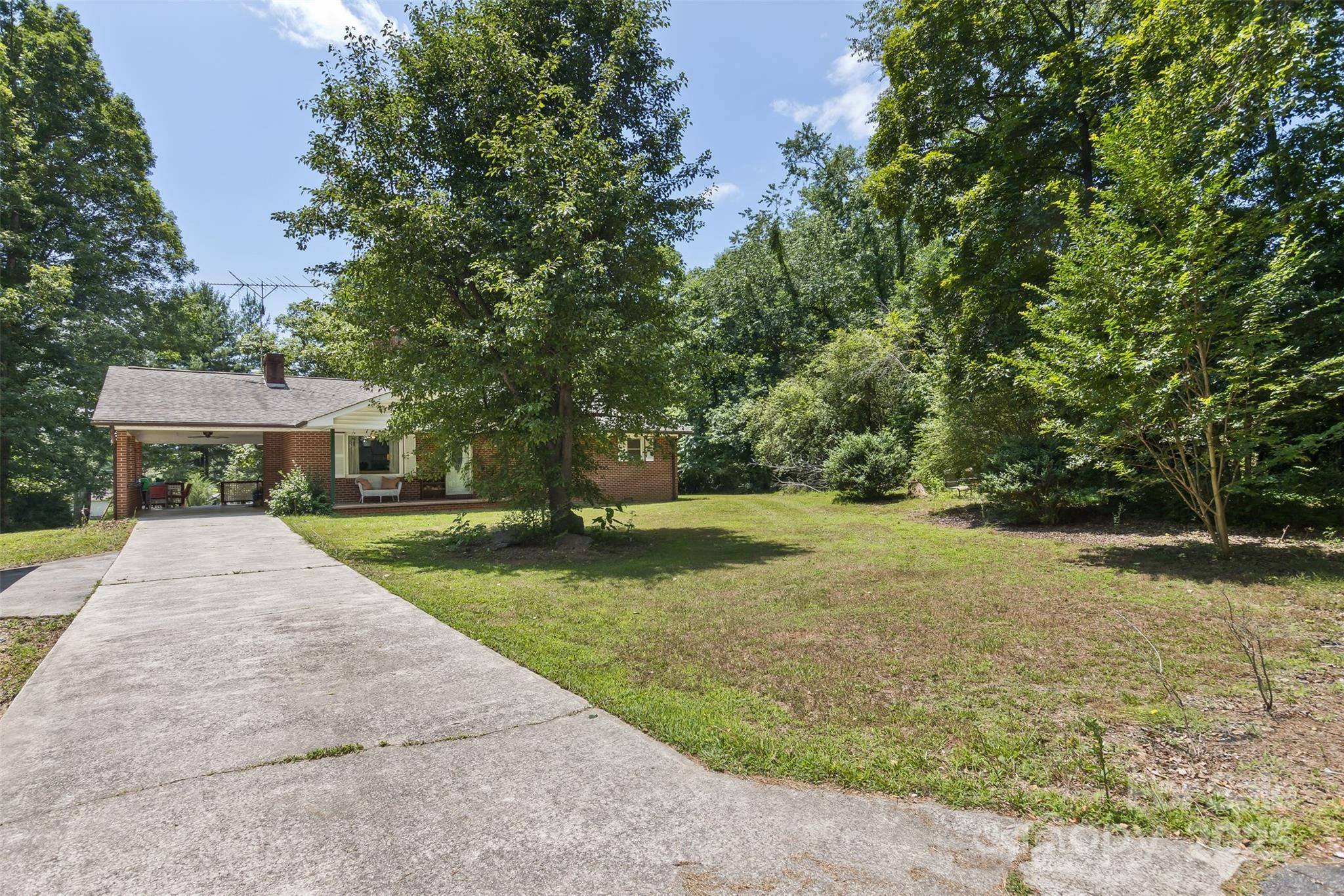 Morganton, NC 28655,117 White Pine LN