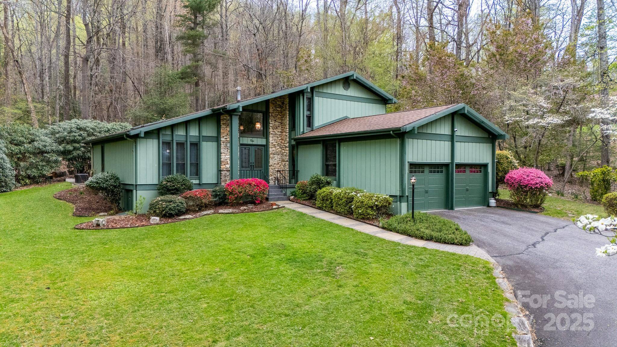 Hendersonville, NC 28791,9 Chippewa LN