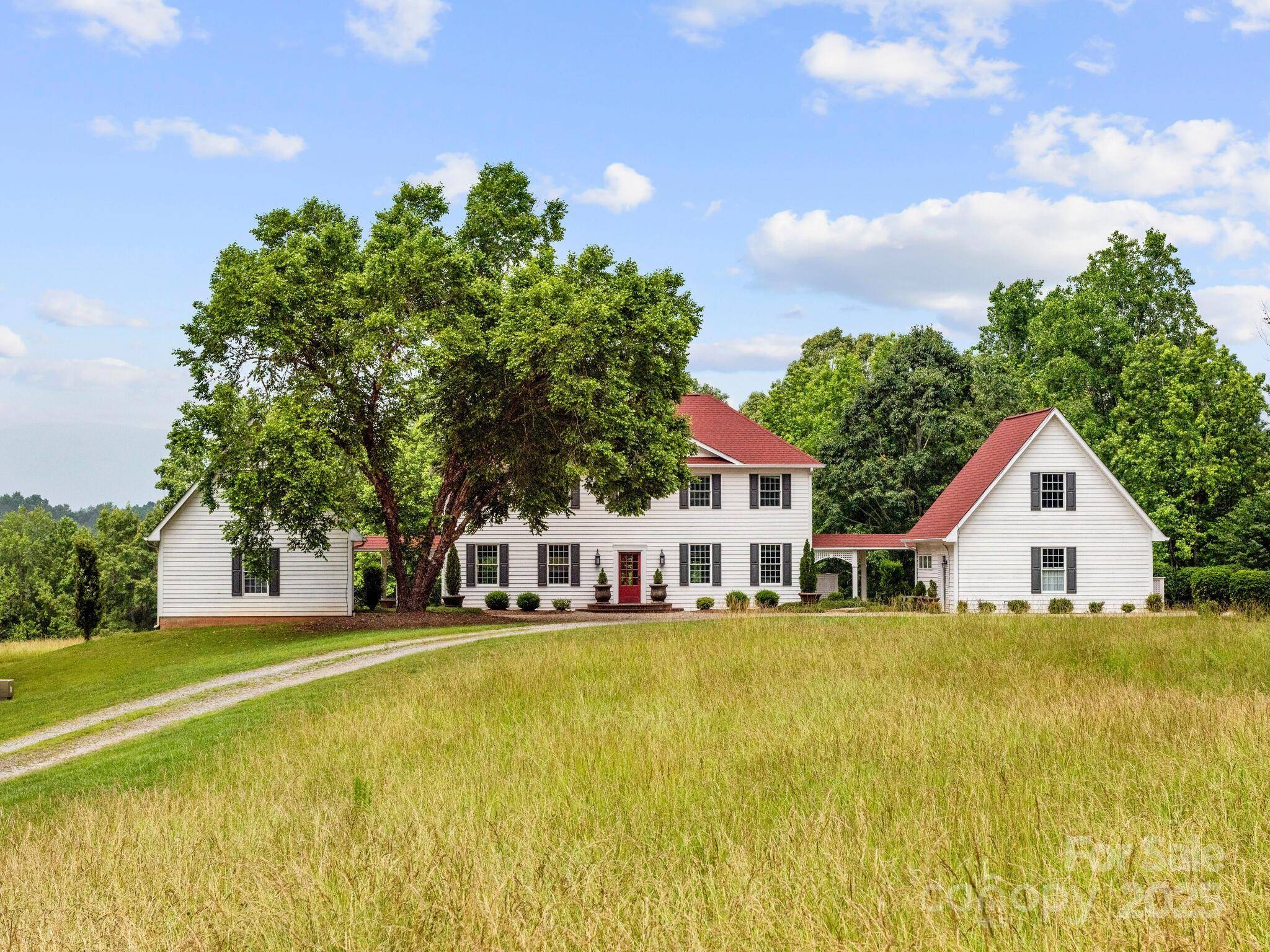 Tryon, NC 28782,216 Mount Vernon DR