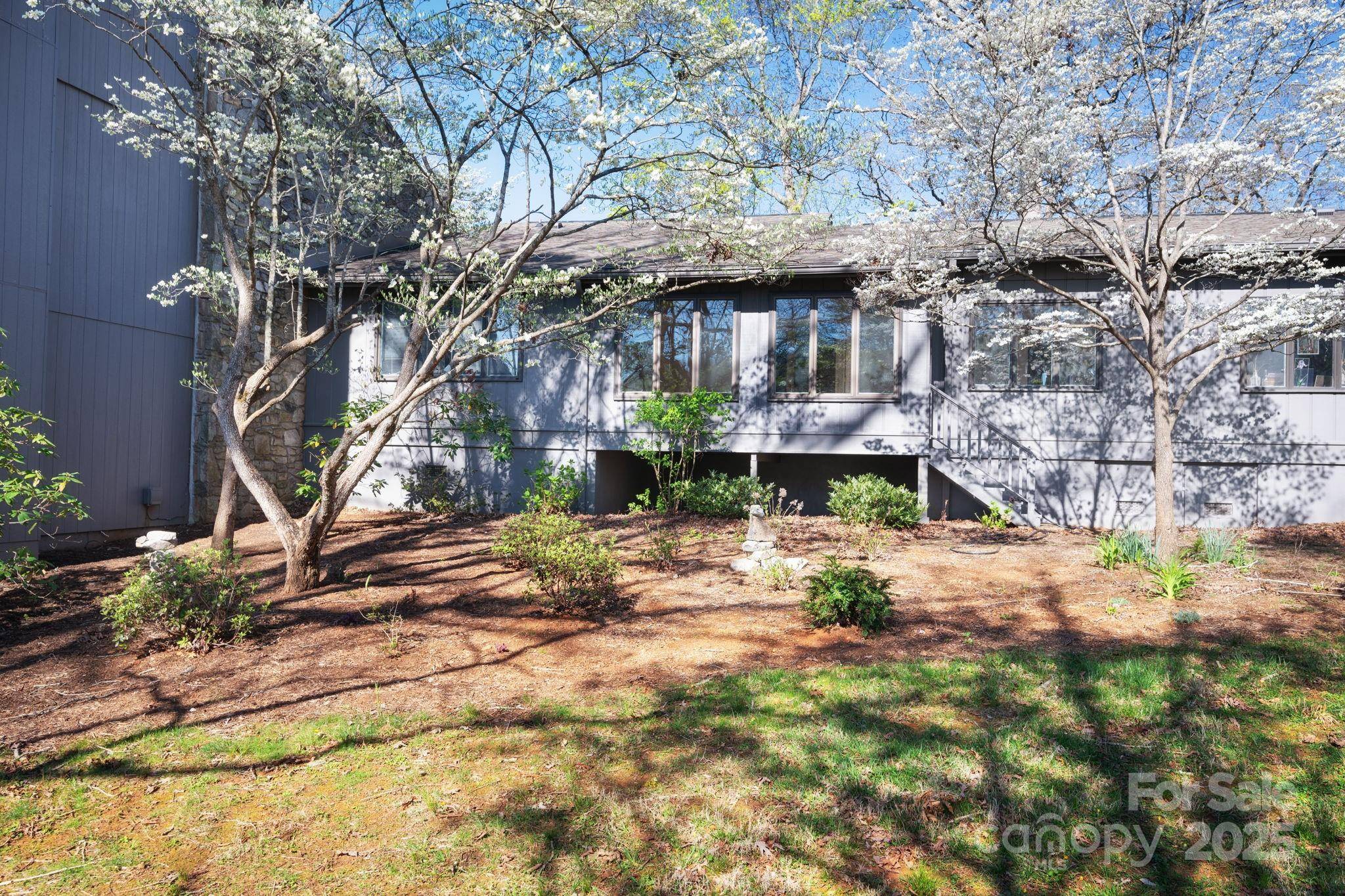 Asheville, NC 28803,501 Crowfields LN