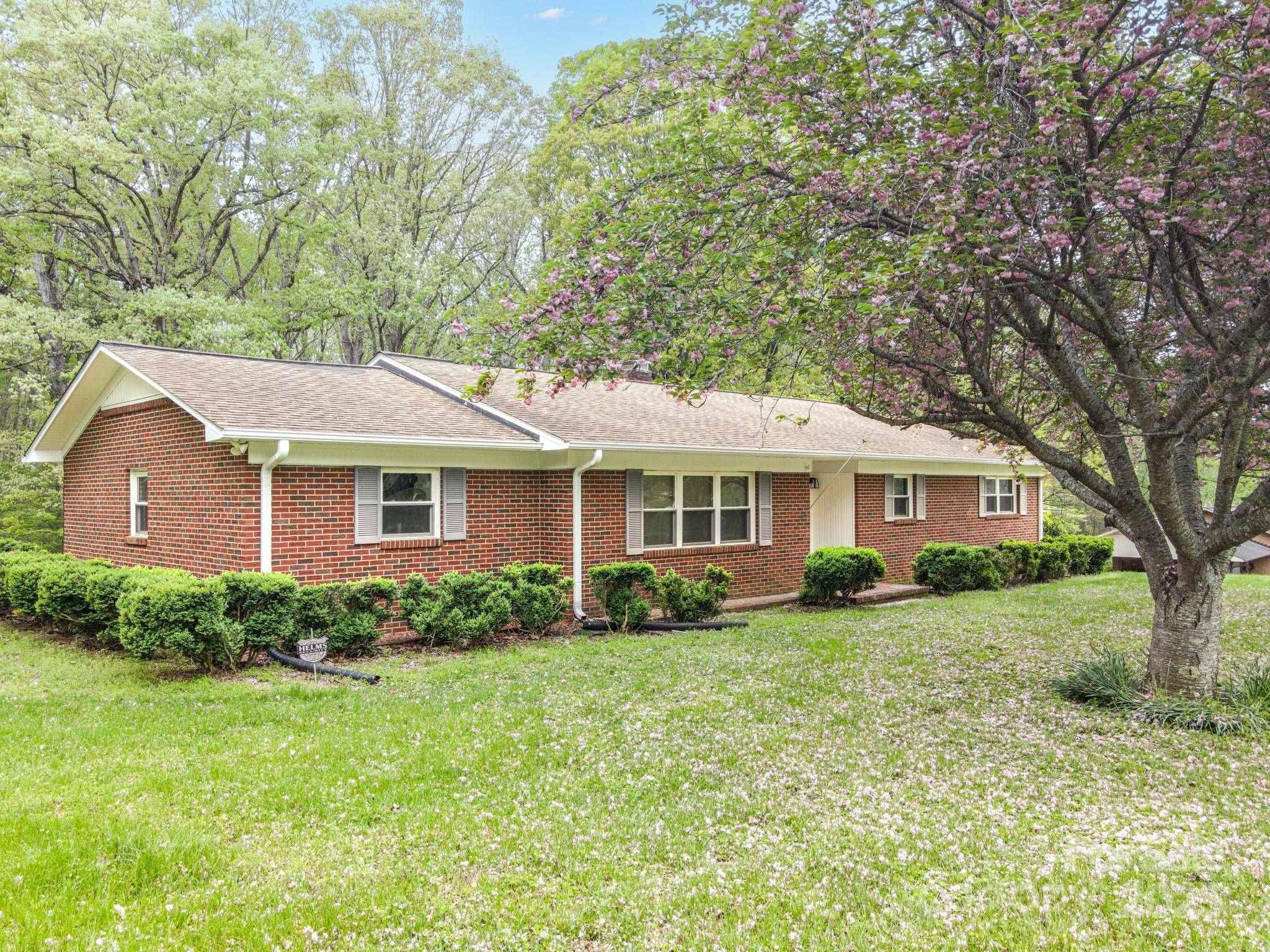 Lincolnton, NC 28092,2582 Ivey Church RD