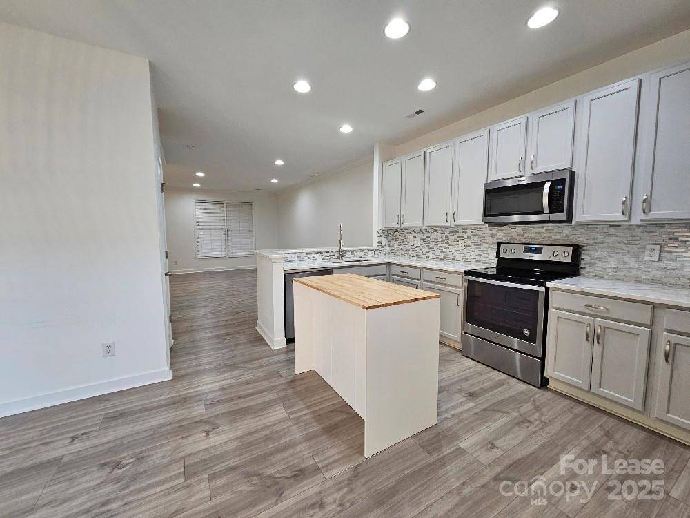 Fort Mill, SC 29708,1095 Market ST